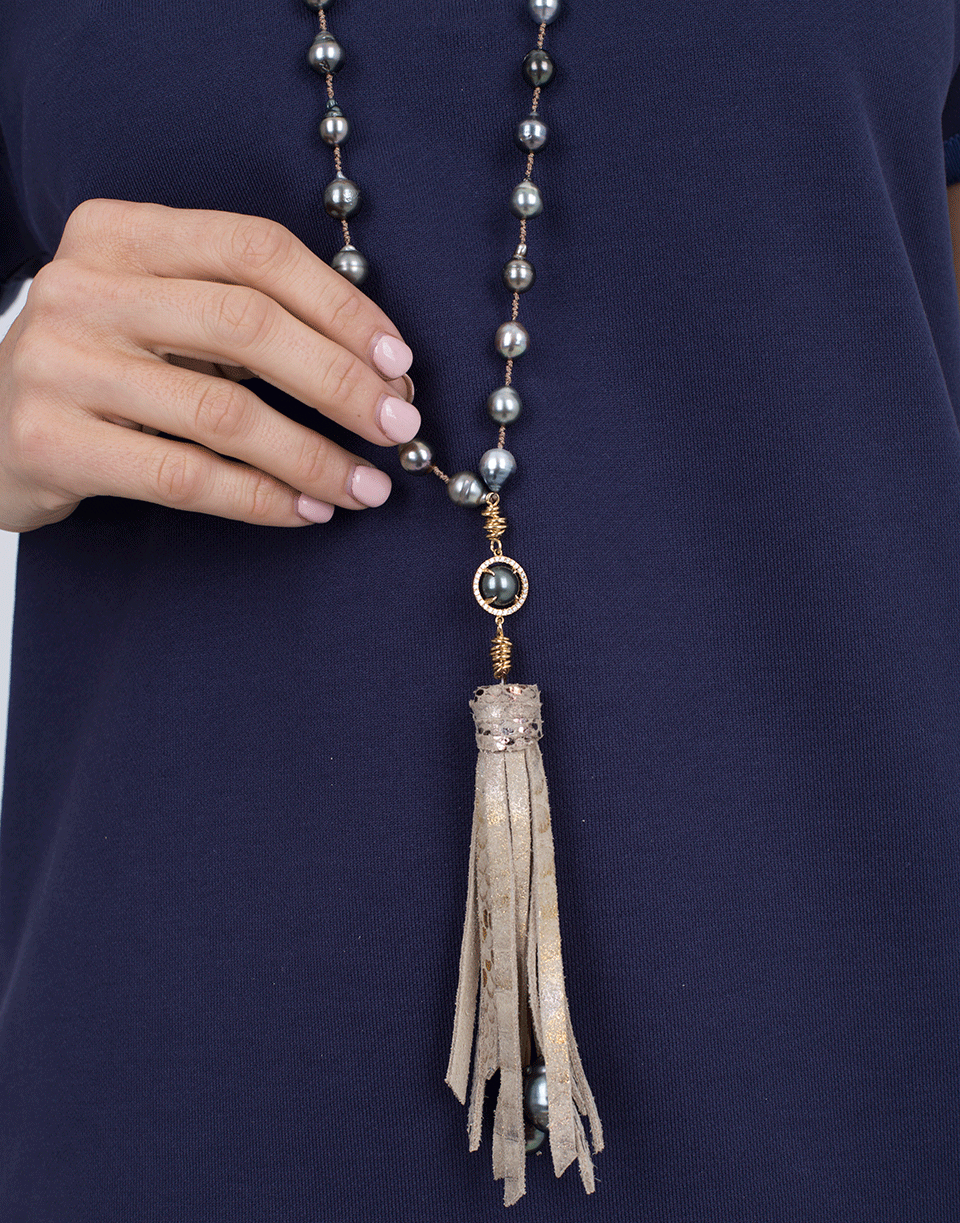 JORDAN ALEXANDER-Metallic And Tahitian Pearl Necklace-YELLOW GOLD