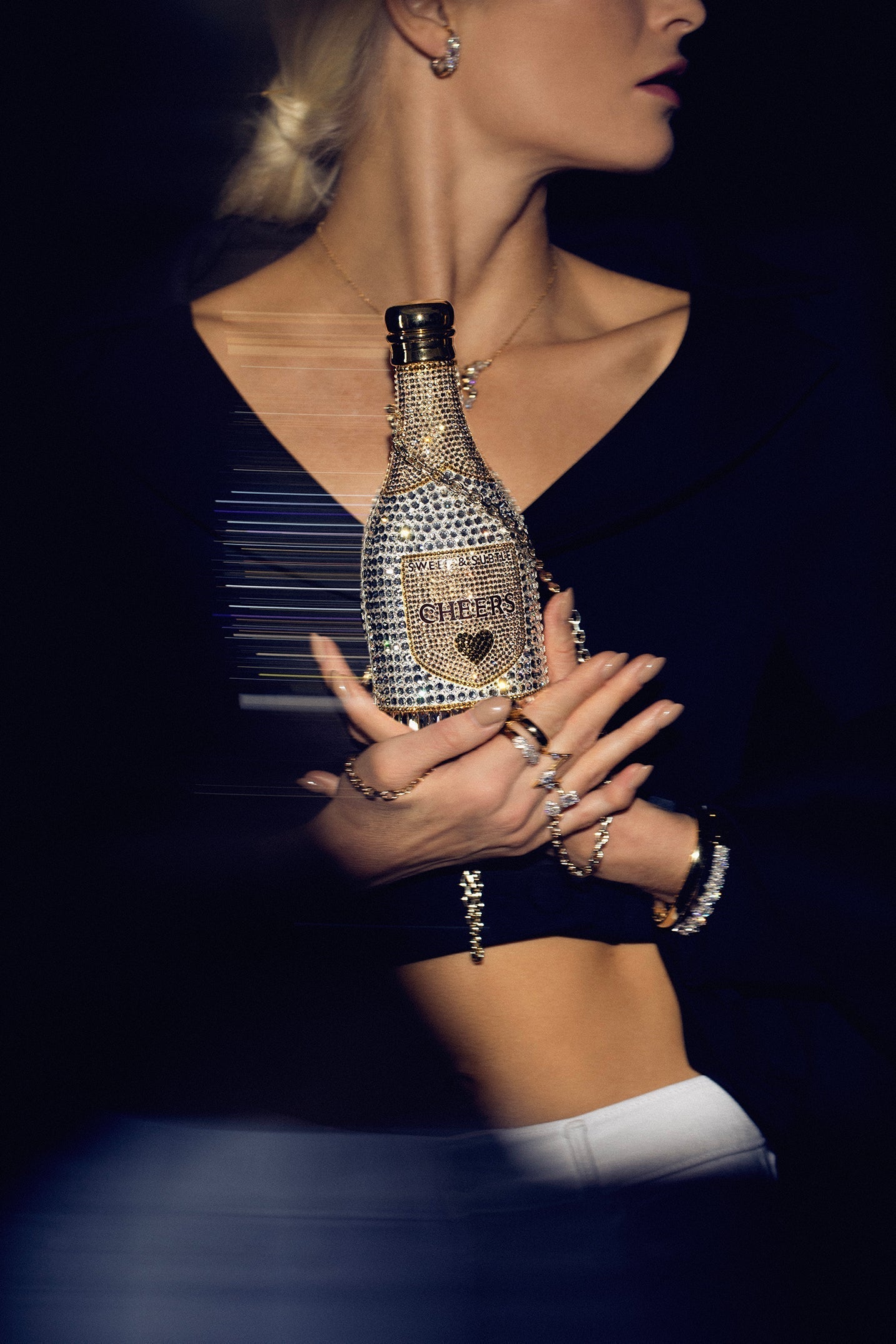 JUDITH LEIBER-Bottle Forever Clutch-CHMPGMUL