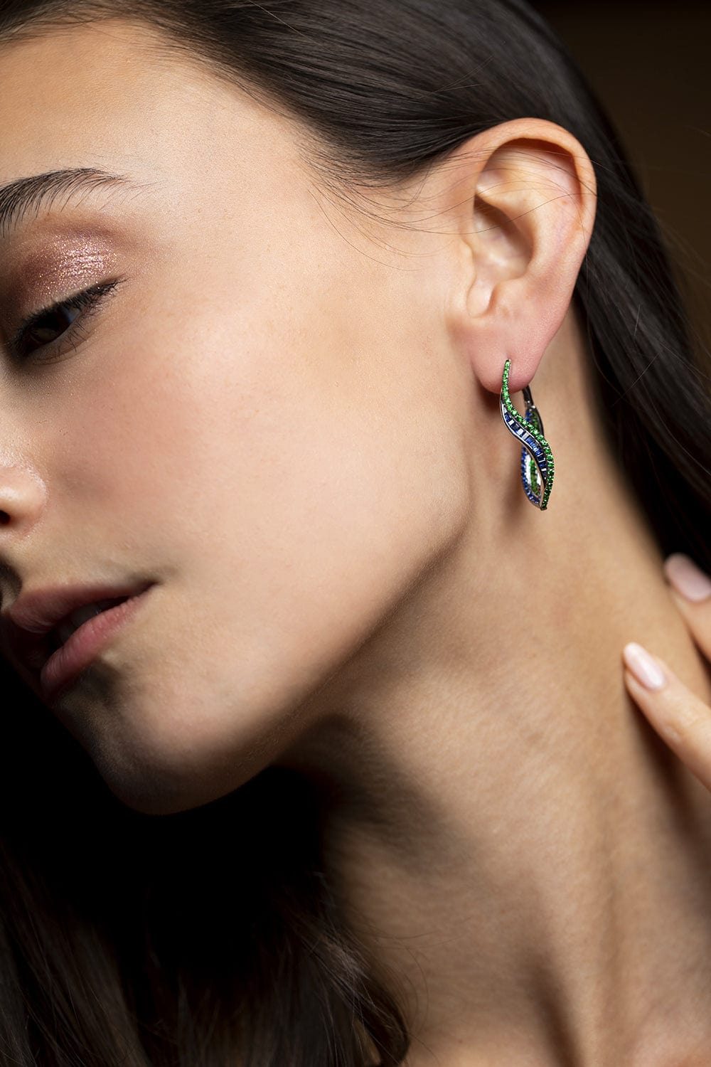 KAVANT & SHARART-Blue Sapphire and Tsavorite Wave Twist Hoops-WHITE GOLD