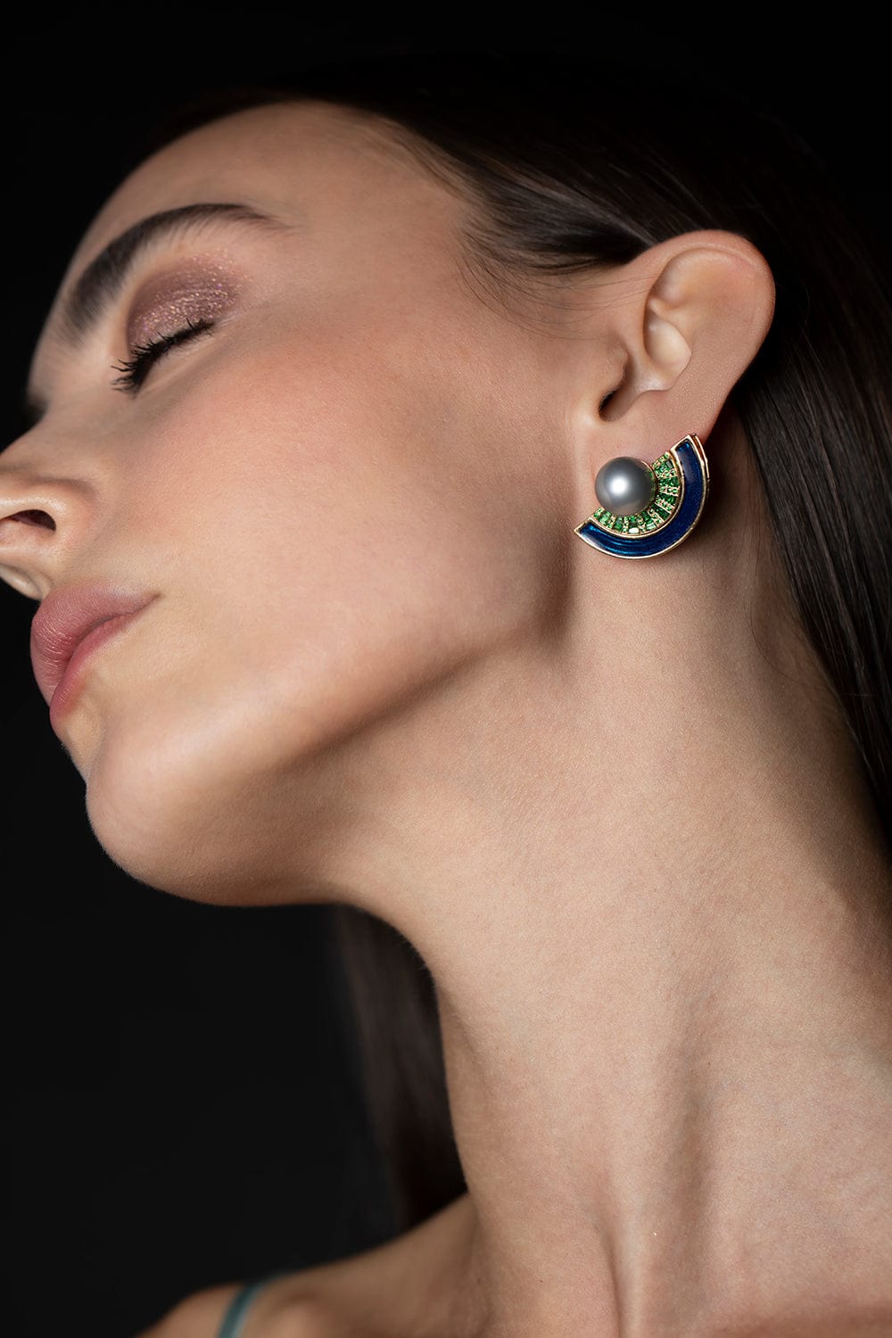 KAVANT & SHARART-Blue Sapphire and Tsavorite Twist Reflection Double Jacket Earrings-YELLOW GOLD
