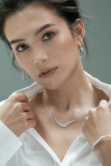 KAVANT & SHARART-Diamond Talay Wave 19 Necklace-WHITE GOLD