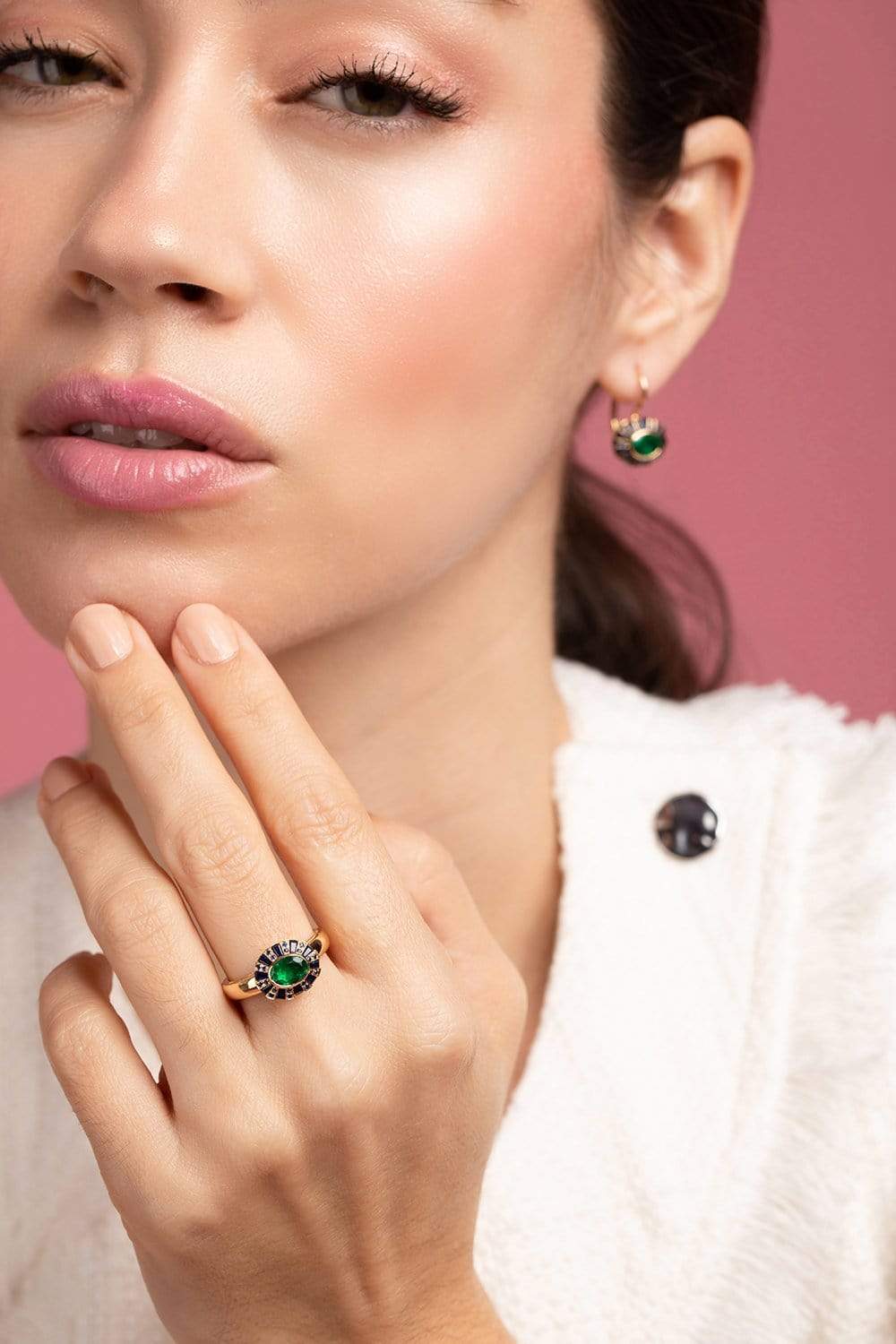 KAVANT & SHARART-Emerald and Blue Saphire Classic 64 Twist Oval Ring-YELLOW GOLD