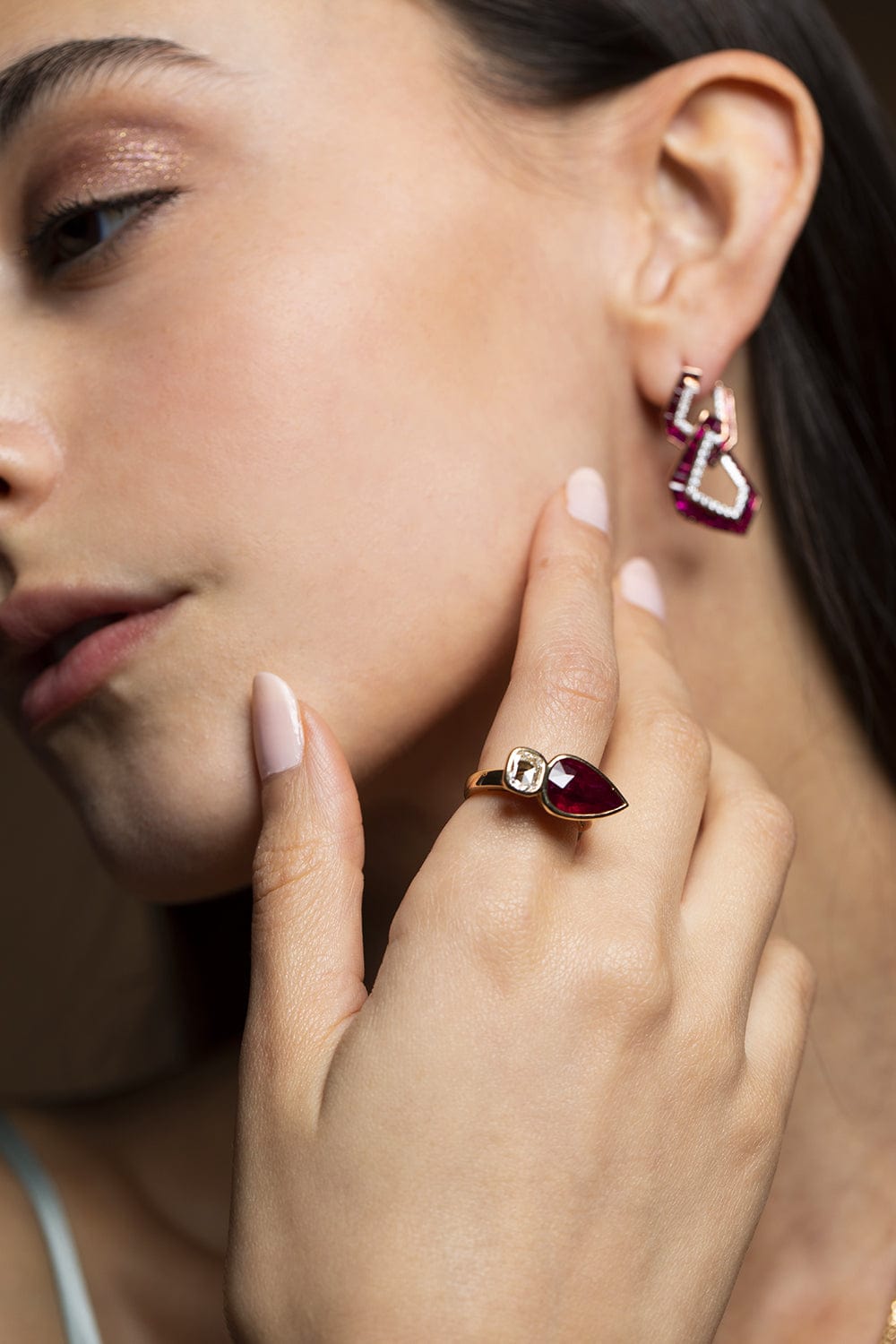 KAVANT & SHARART-Ruby and Diamond Twist Ring-YELLOW GOLD