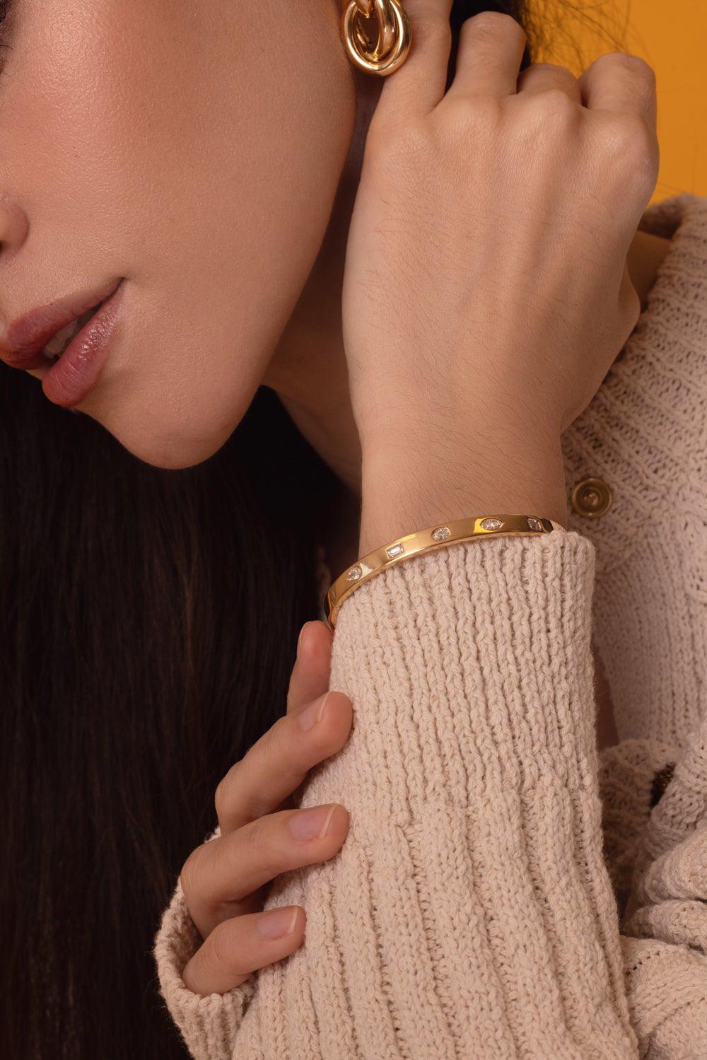 KWIAT-Starry Night Fancy Shape Diamond Slim Bangle-YELLOW GOLD