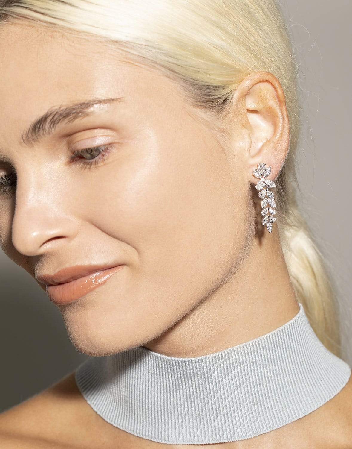 KWIAT-American Beauty Diamond Earrings-PLATINUM