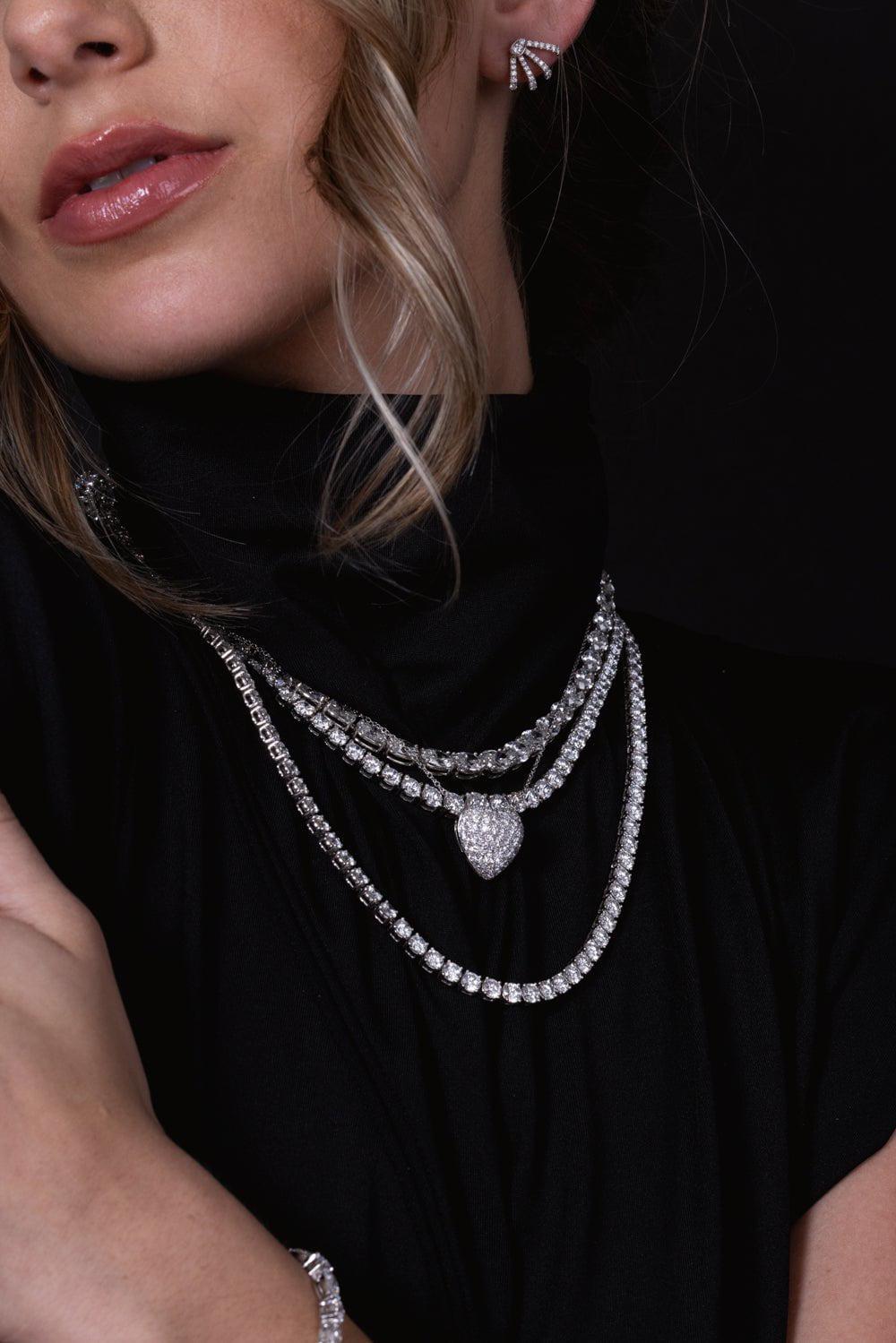 KWIAT-Round Diamond Four Prong Line Necklace-PLATINUM