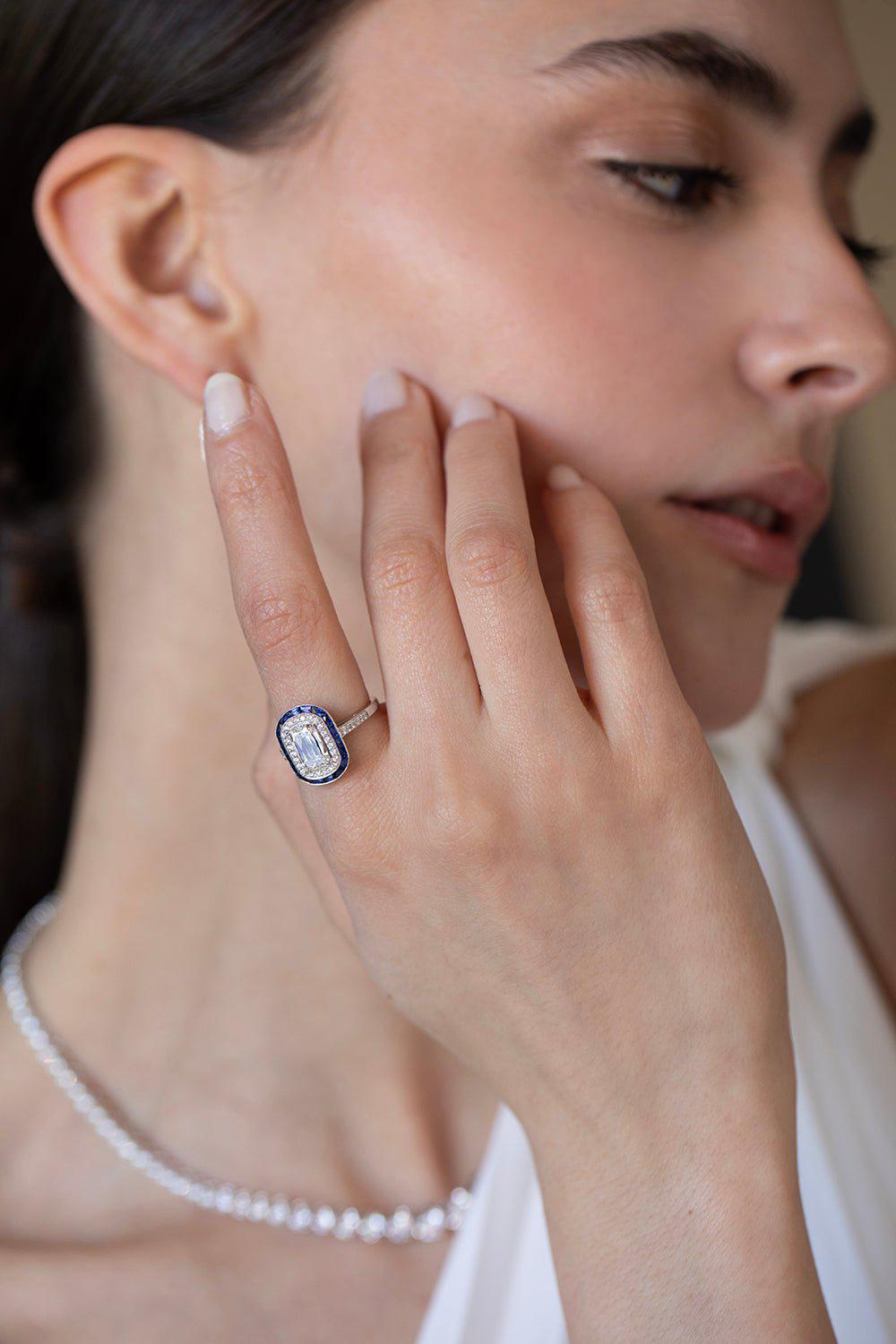 KWIAT-Ashoka Diamond Blue Sapphire Ring-PLATINUM