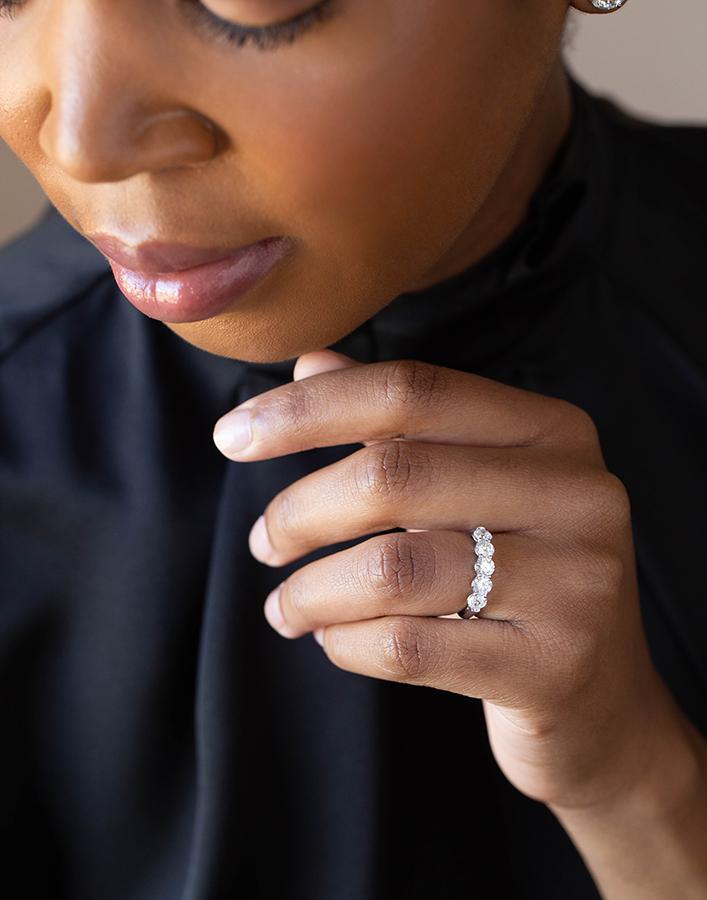 KWIAT-5 Diamond Wedding Ring-PLATINUM