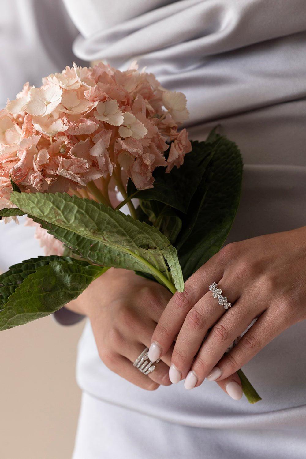 KWIAT-Half Band Diamond Cluster Ring-WHITE GOLD