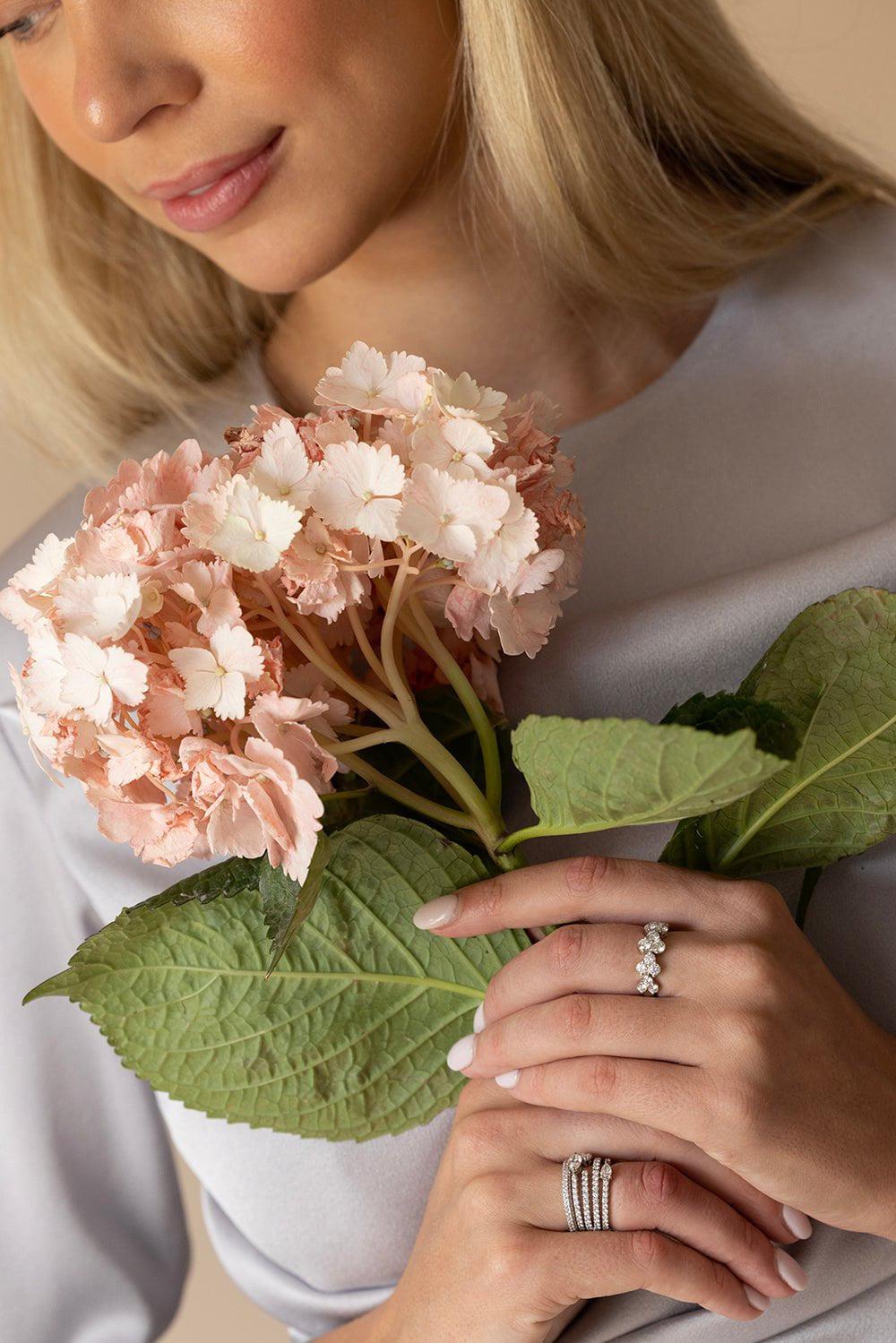 KWIAT-Half Band Diamond Cluster Ring-WHITE GOLD