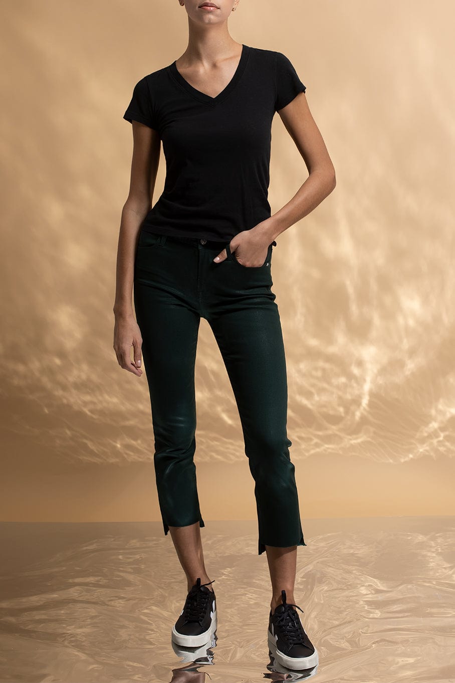 L'AGENCE-Becca Tee - Black-