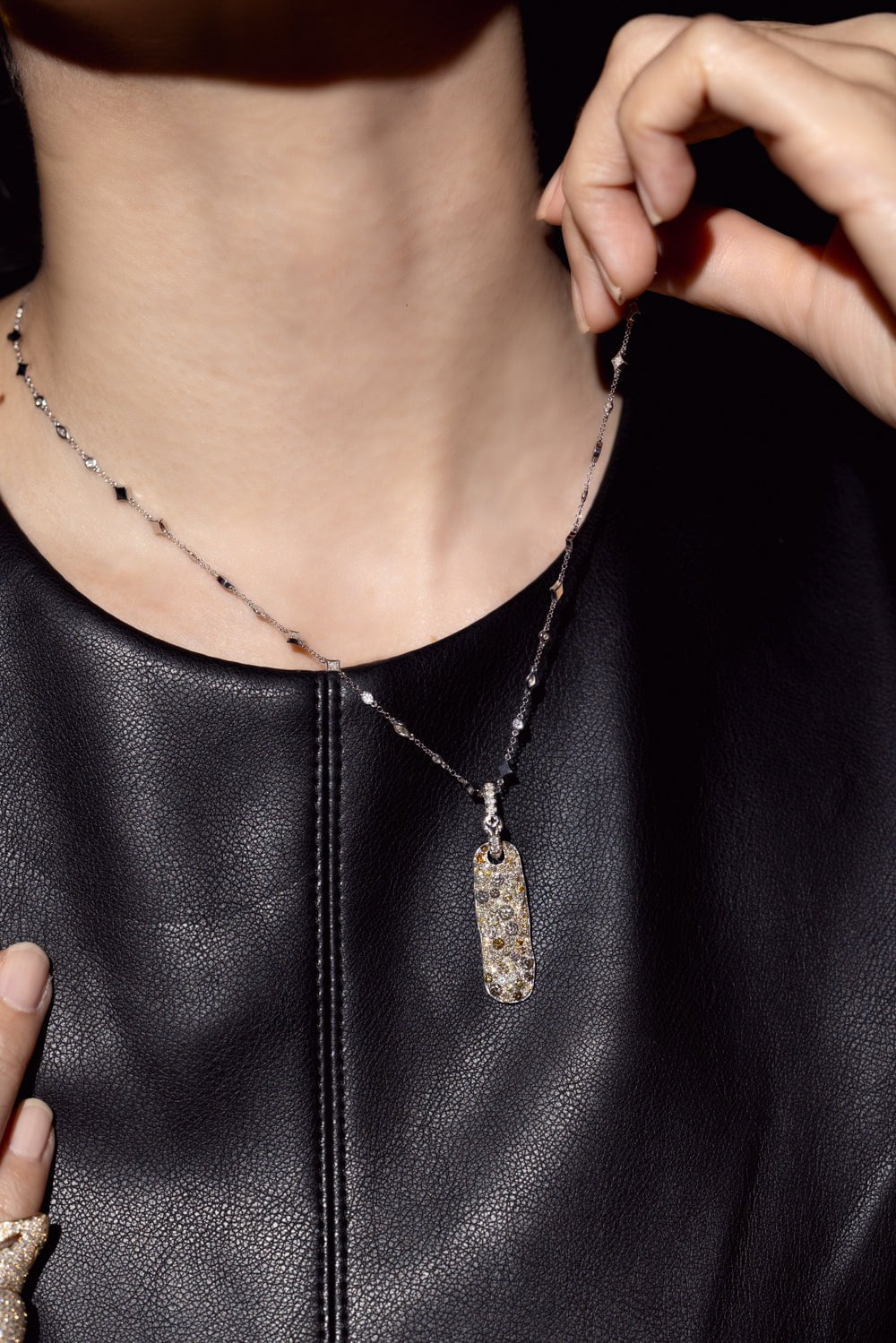 LOREE RODKIN-Pave Diamond Bar Pendant-WHITE GOLD