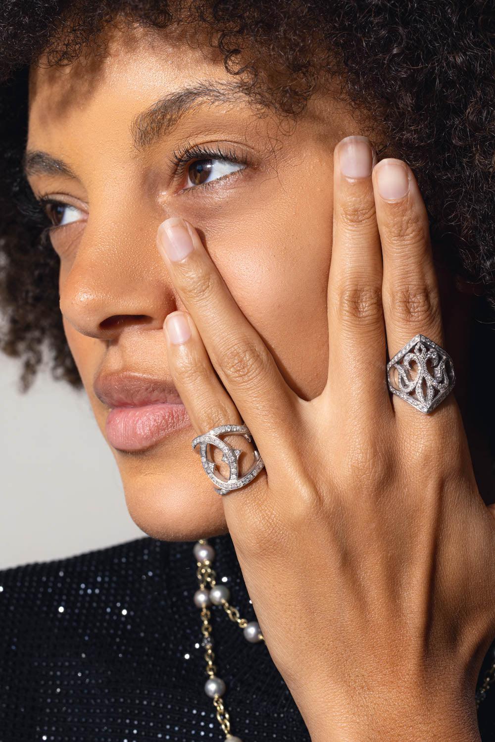 LOREE RODKIN-Small Diamond Interlink Ring-WHITE GOLD