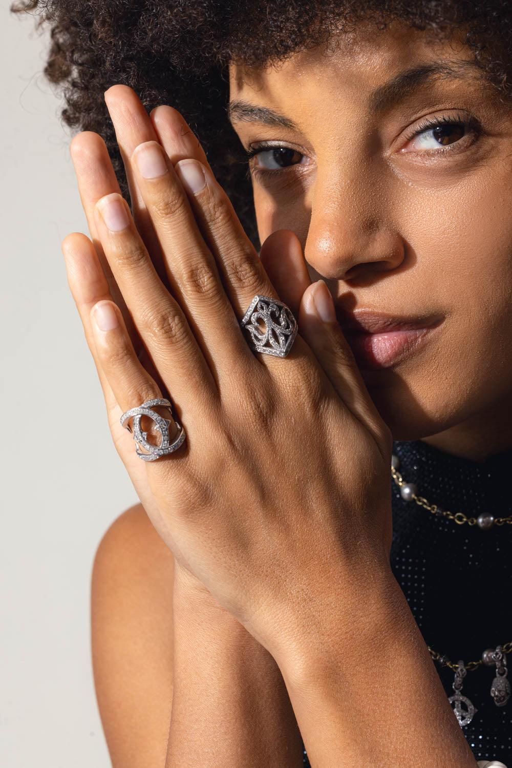 LOREE RODKIN-Small Diamond Interlink Ring-WHITE GOLD