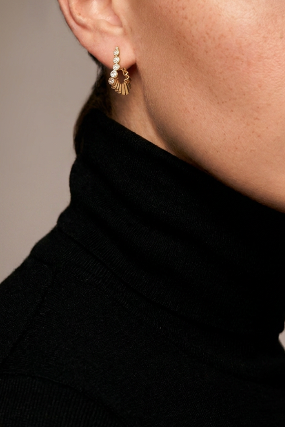 Diamond Serti Clos Earrings