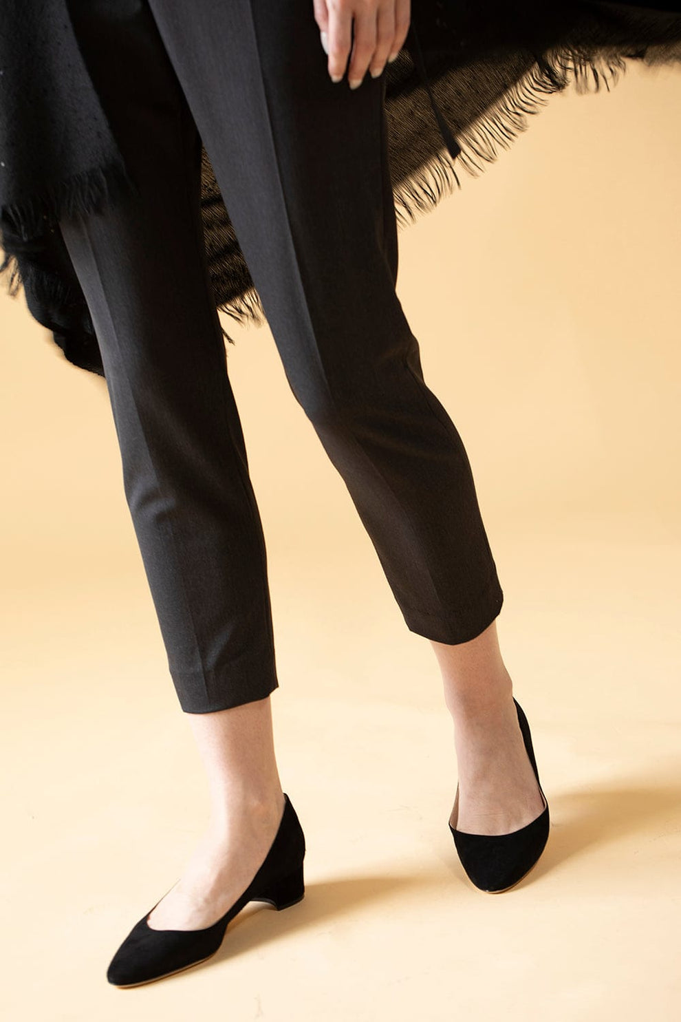 Listony Samba Tondo Pump - Black | MANOLO BLAHNIK – Marissa
