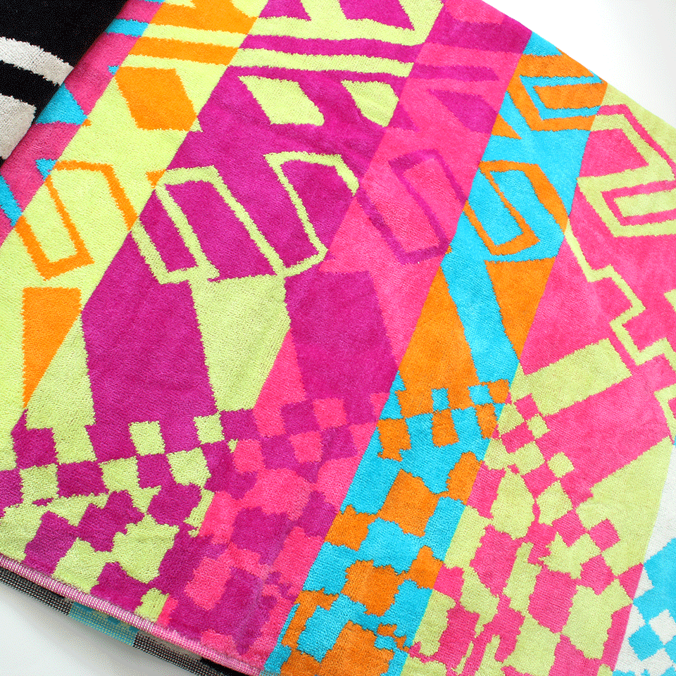 MARA HOFFMAN-Horizon Beach Towel-WHT/MLTI