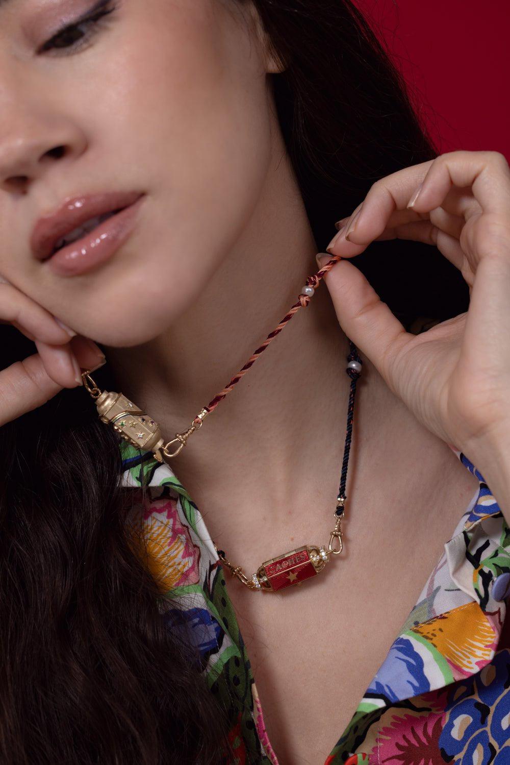 MARIE LICHTENBERG-Mauli Burgundy Beige Chain-