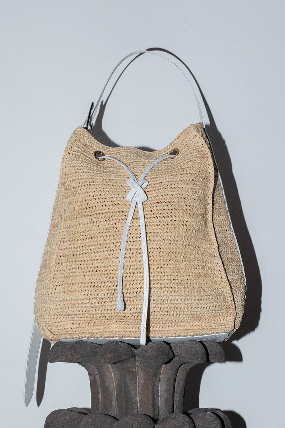 MARK CROSS-Pyramid Raffia Bucket Bag-BRIGHT WHITE