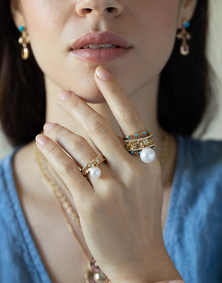 MARLO LAZ-XL Dancing White Pearl Ring-YELLOW GOLD
