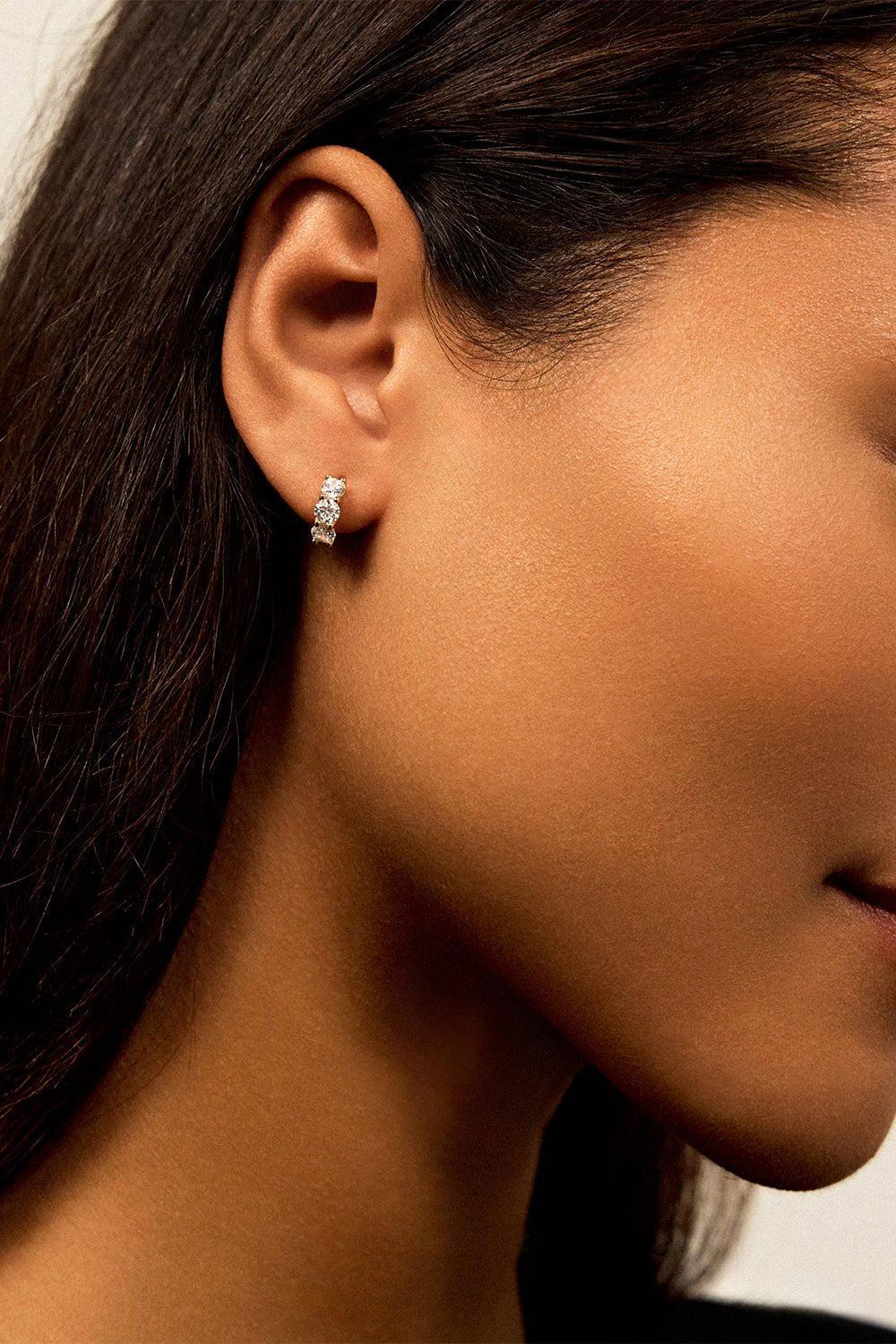 MELISSA KAYE-Sadie Huggie Hoop Earrings - White Gold - 4mm-WHITE GOLD