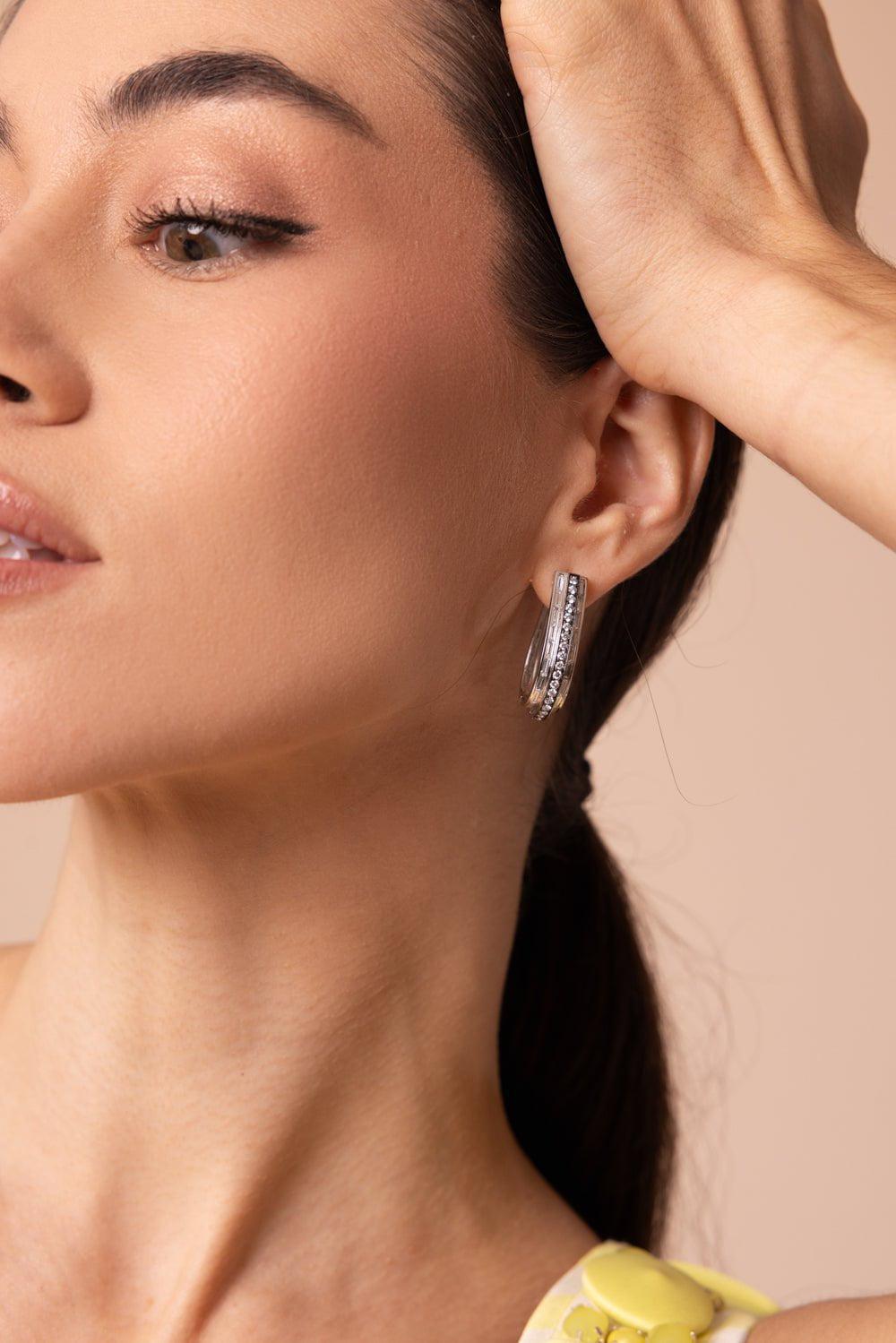 MOKSH-Horseshoe Nurr Earrings-WHITE GOLD