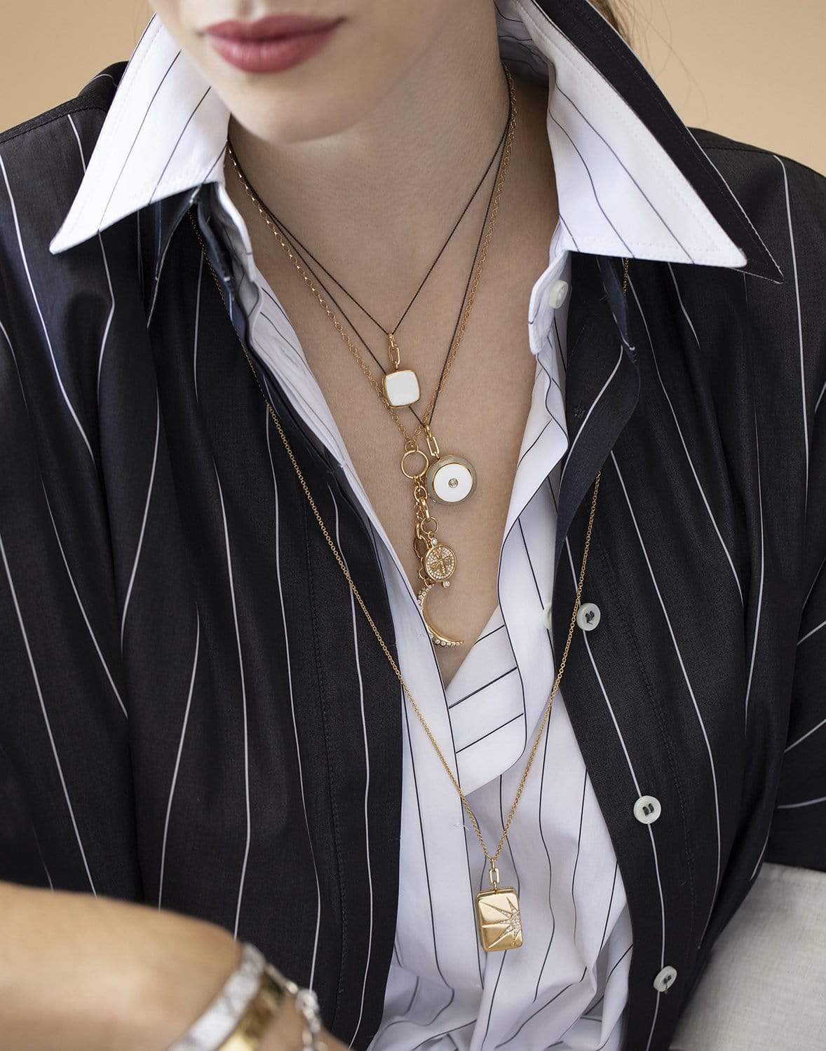 MONICA RICH KOSANN-White and Grey Enamel Gold Vermeil Round Locket-YELLOW GOLD