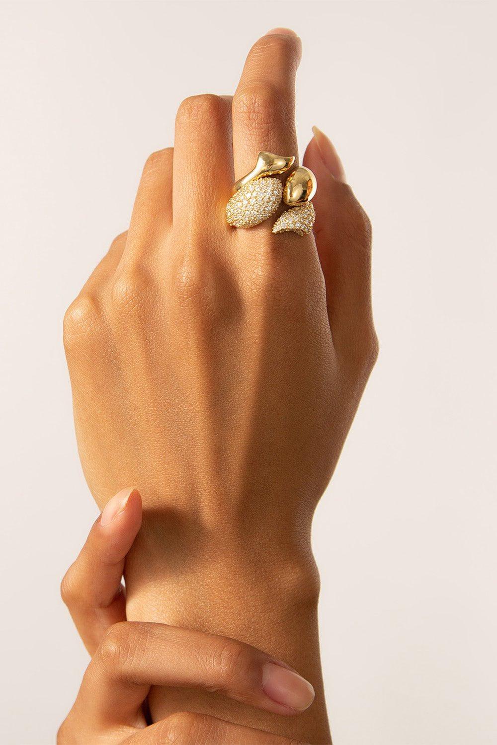 MONICA RICH KOSANN-Preserverance Diamond Fish Ring-YELLOW GOLD