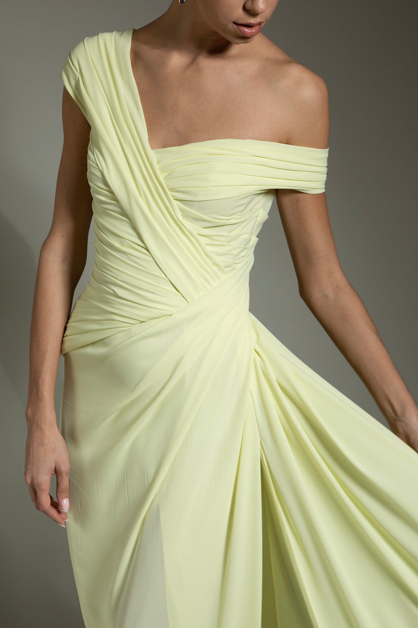 MONIQUE LHUILLIER-Off The Shoulder Drape Gown - Pale Yellow-