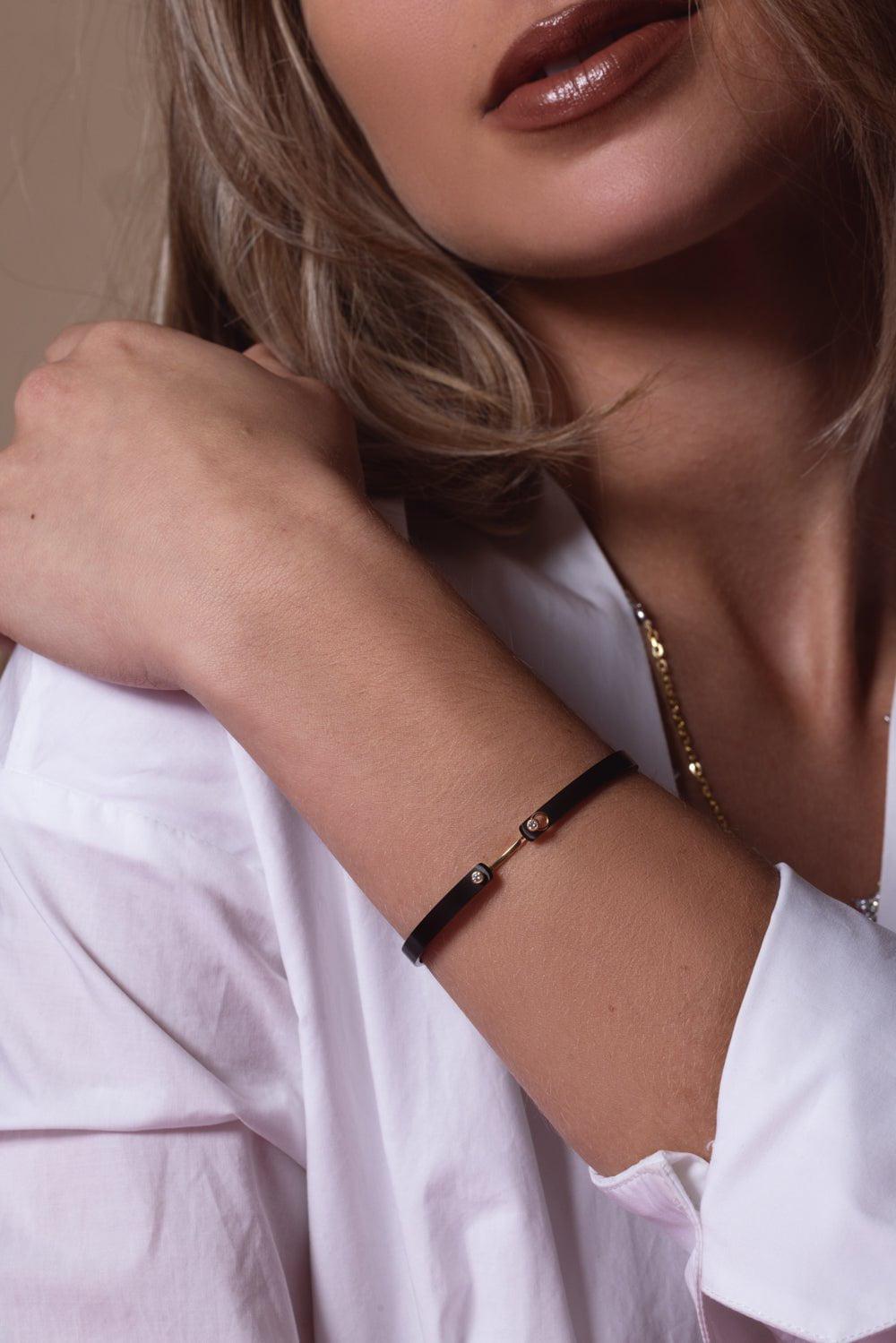 NOUVEL HERITAGE-Black Titanium Mood Bangle-YELLOW GOLD