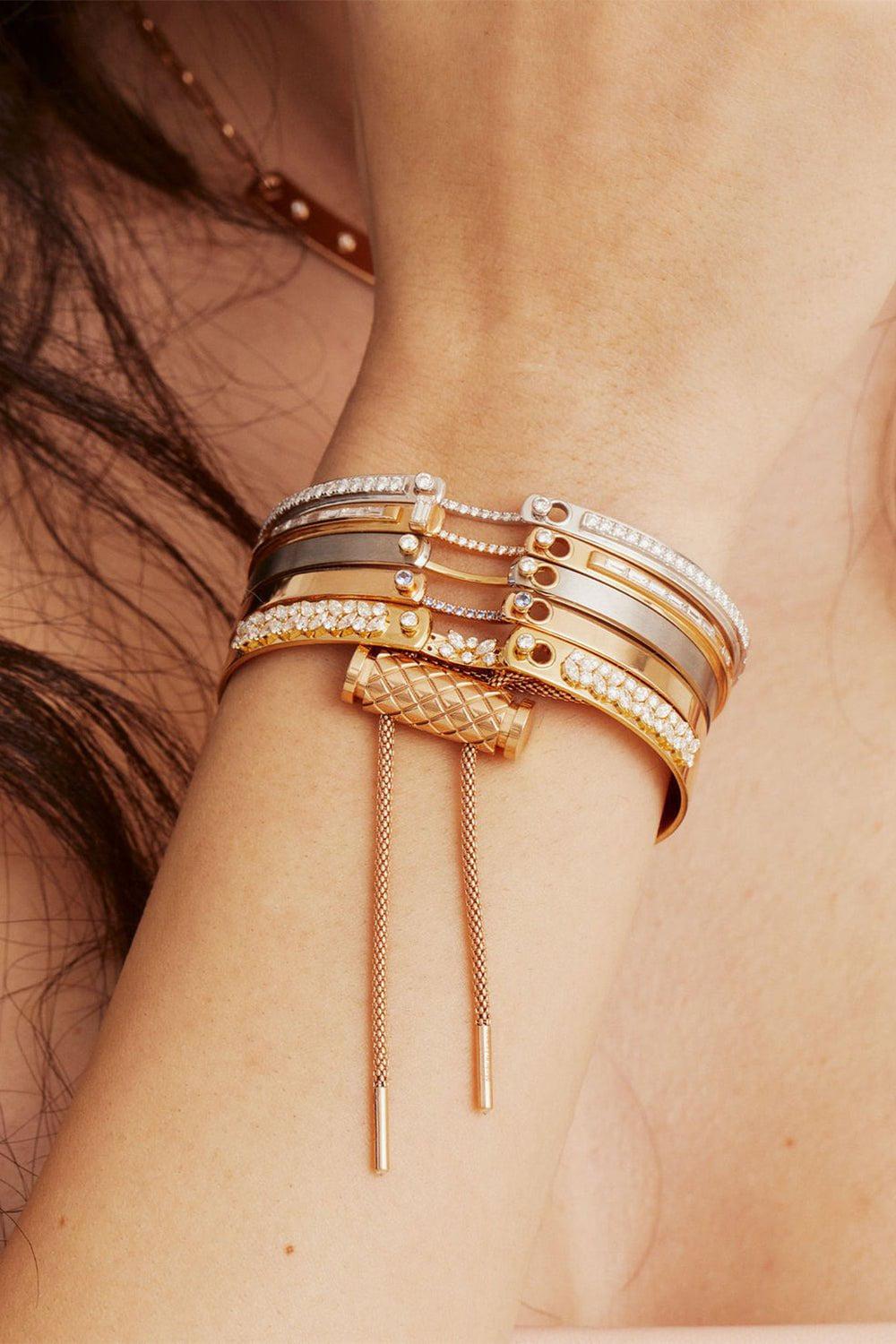 NOUVEL HERITAGE-Baby Blue Mood Bangle-YELLOW GOLD