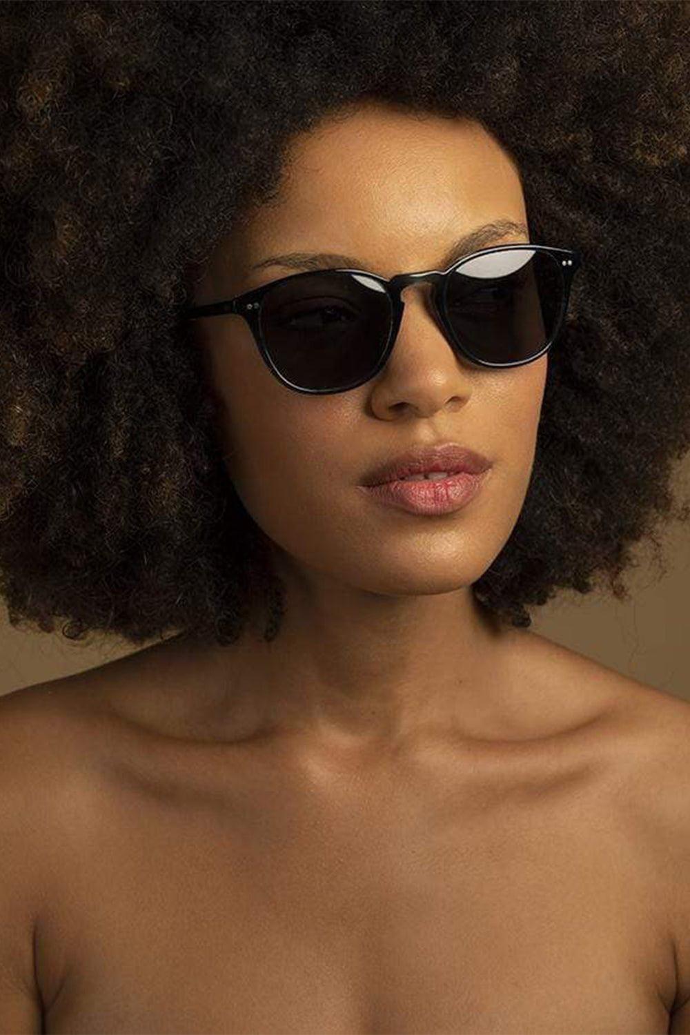 OLIVER PEOPLES-Grey Polarized Forman L.A. Sunglasses-
