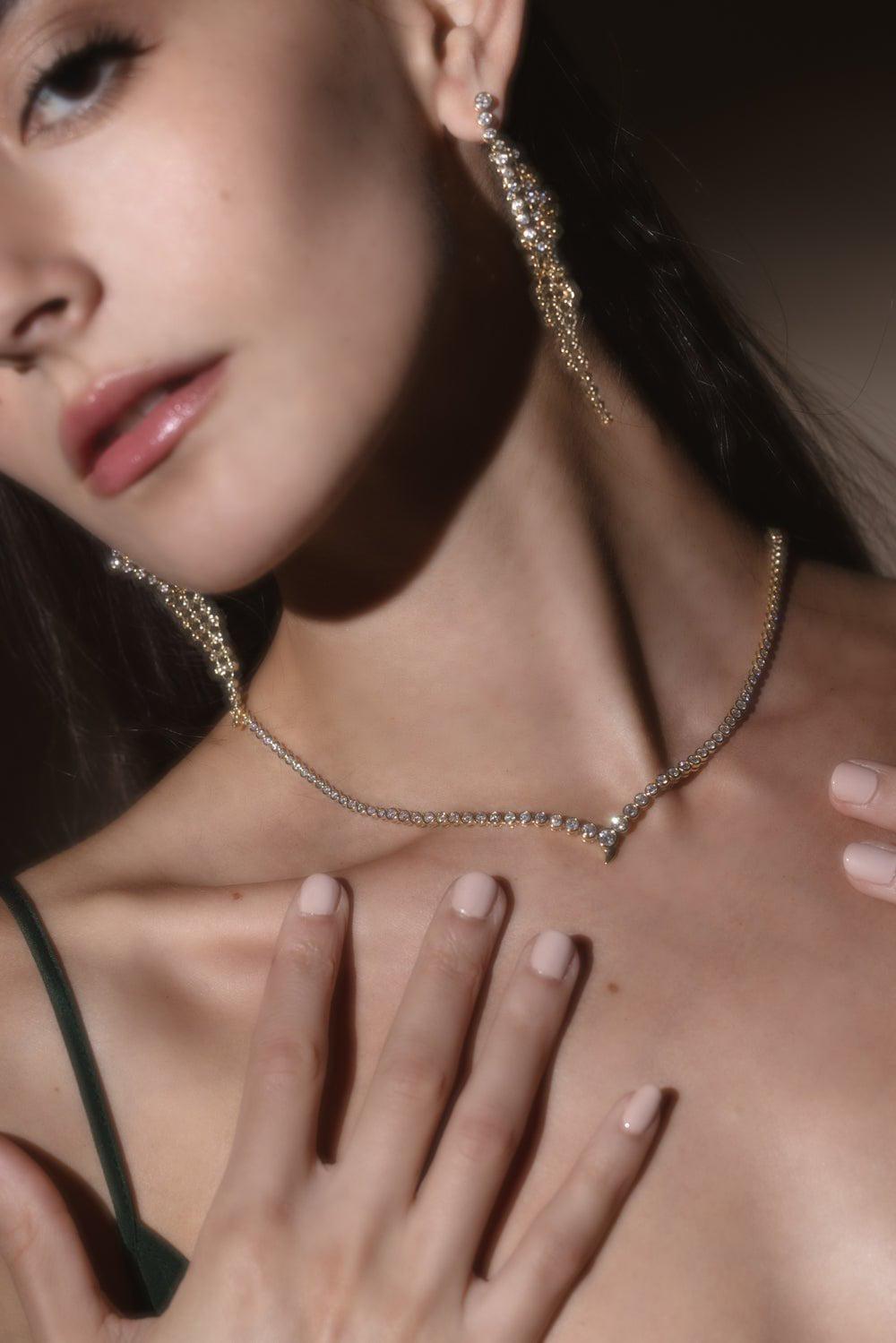 ONDYN-Grand Diamond Bias Earrings-YELLOW GOLD