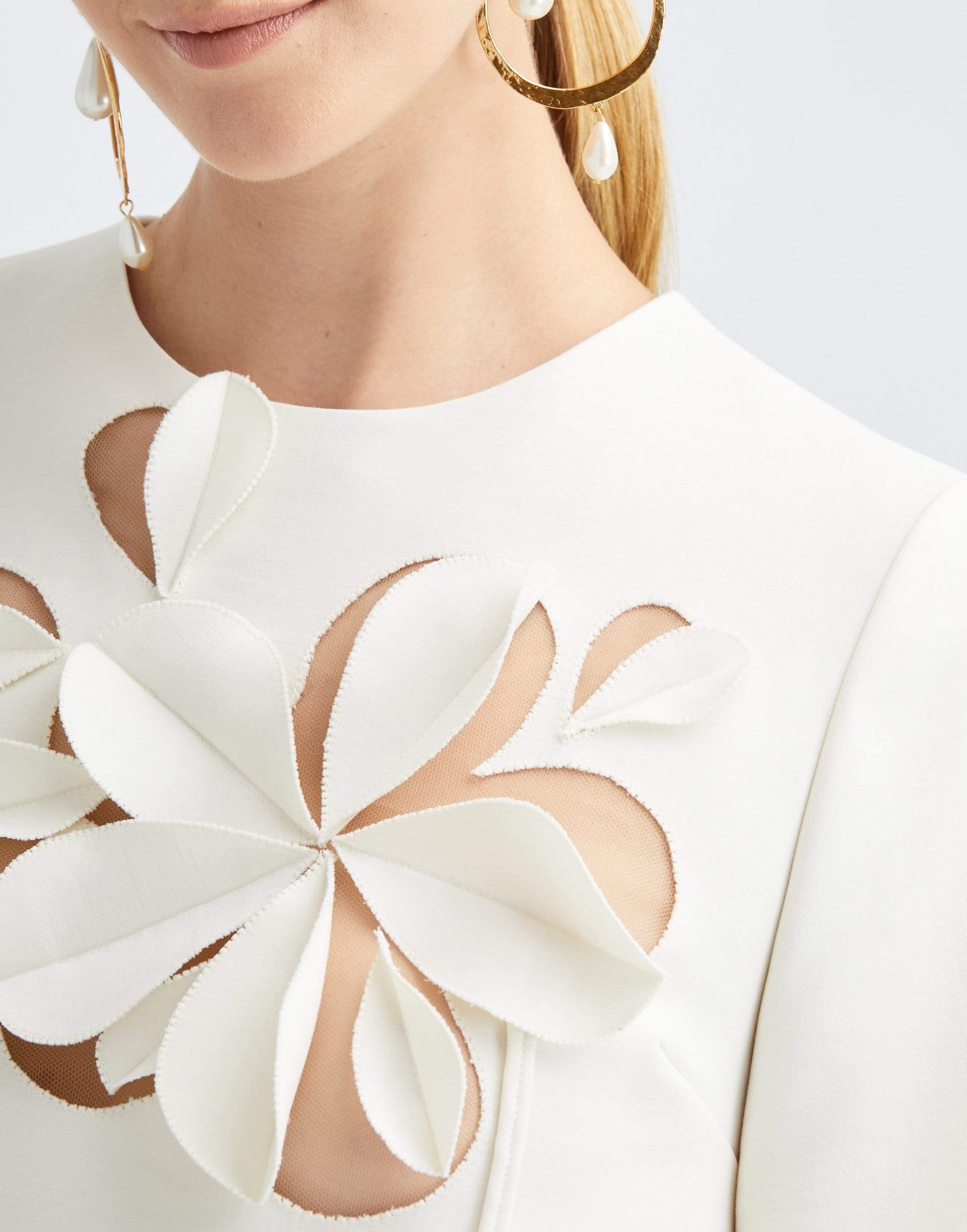 OSCAR DE LA RENTA-Ivory Crewneck Embroidered Top-