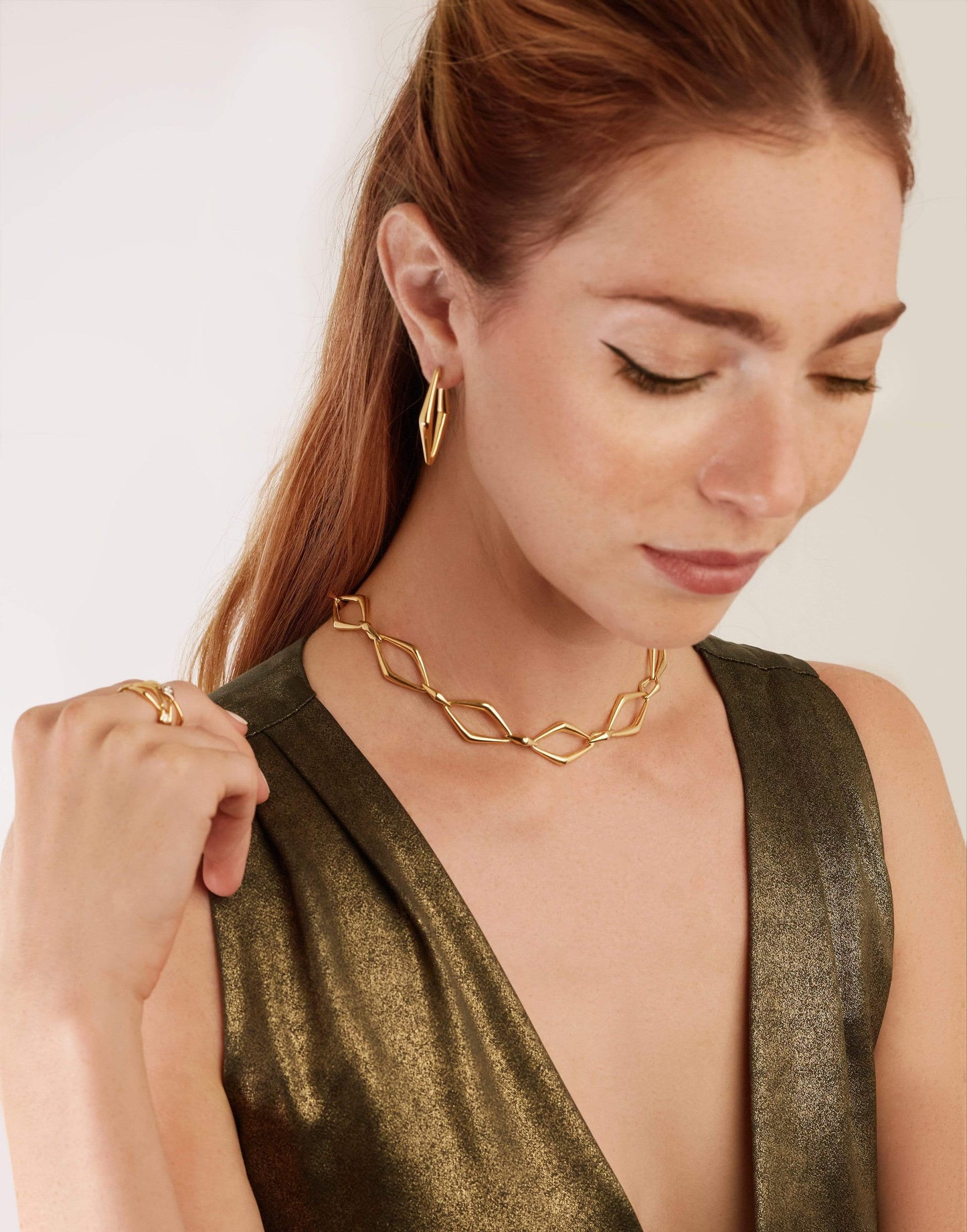 PARULINA-Uptown Girl Medium Hoops-YELLOW GOLD