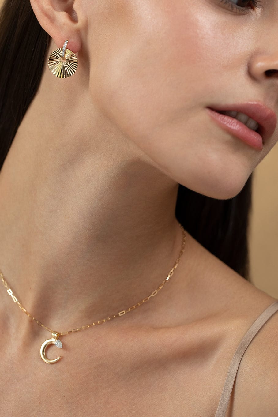 PHILLIPS HOUSE-Diamond Aura Offset Huggie Earring-YELLOW GOLD