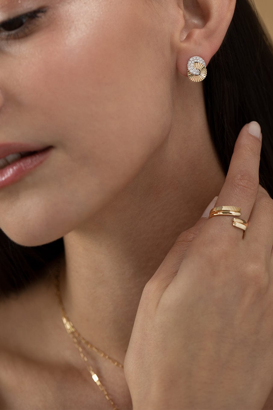 PHILLIPS HOUSE-Diamond Mini Aura Interlocking Stud-YELLOW GOLD