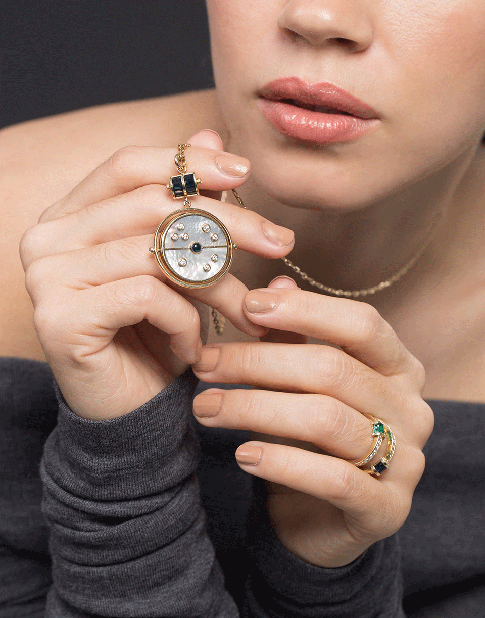 RETROUVAI-Grandfather Compass Pendant Necklace-YELLOW GOLD