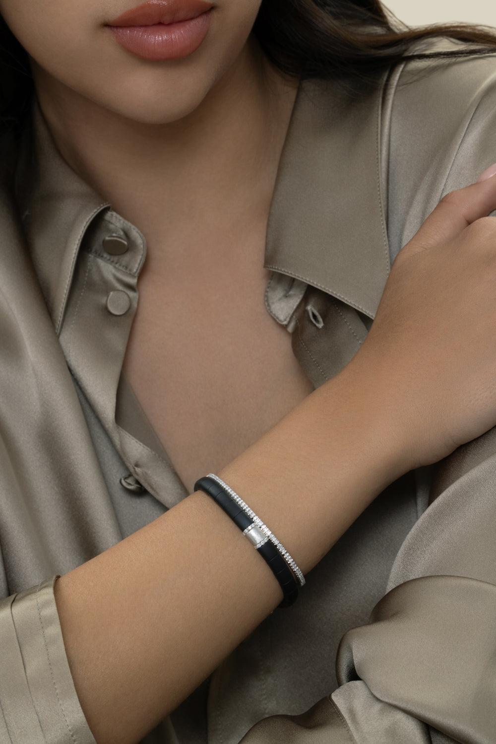 Diamond Bar Link Matte Black Pura Bracelet-WHITE GOLD-JEWELRYFINE JEWELBRACELET O-ROBERTO DEMEGLIO
