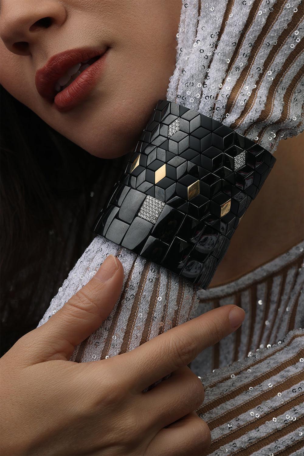 Alternating Gold Section Cube Stretch Bracelet-YELLOW GOLD-JEWELRYFINE JEWELBRACELET O-ROBERTO DEMEGLIO