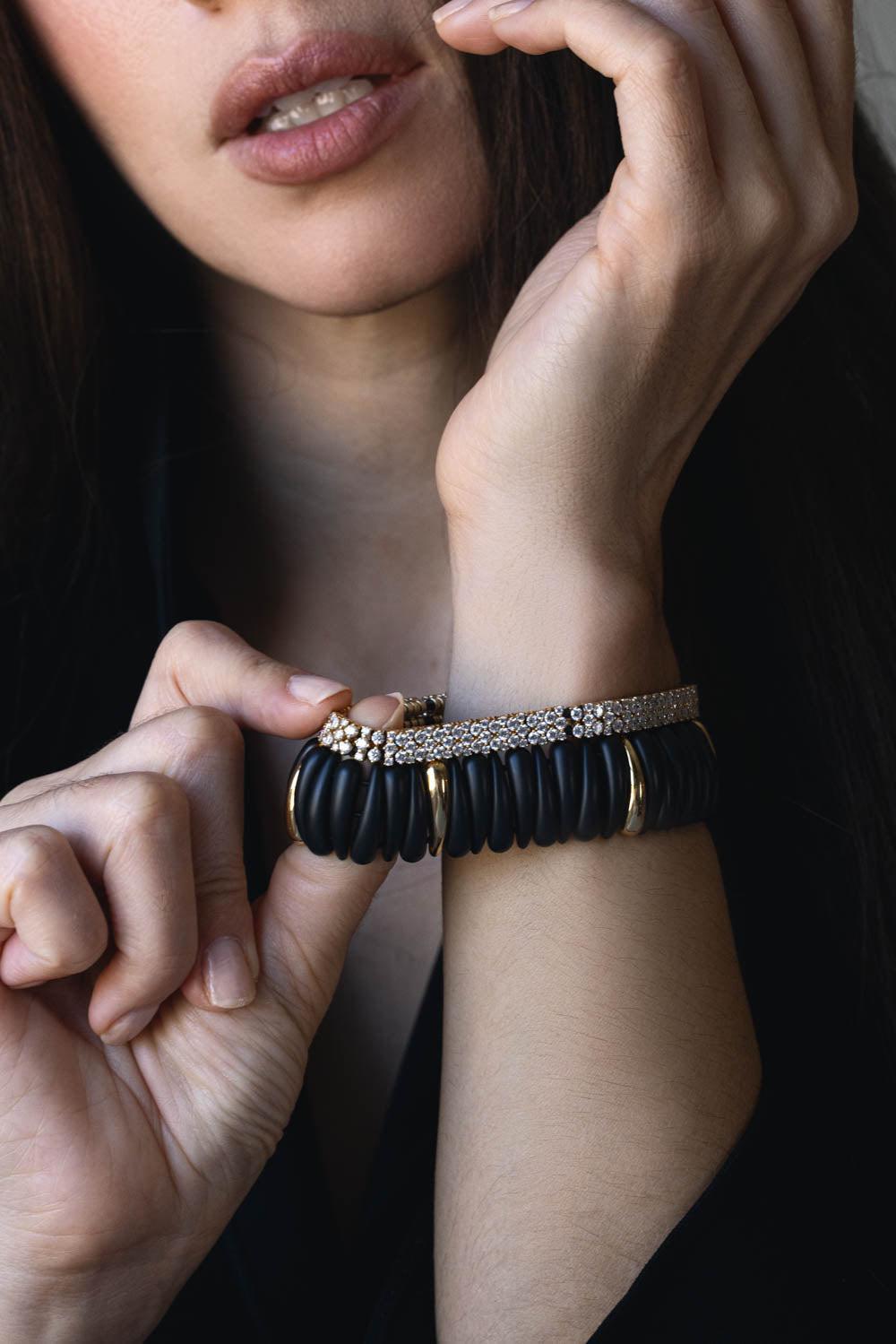 Matte Black Gold Station Artiglio Stretch Bracelet-YELLOW GOLD-JEWELRYFINE JEWELBRACELET O-ROBERTO DEMEGLIO