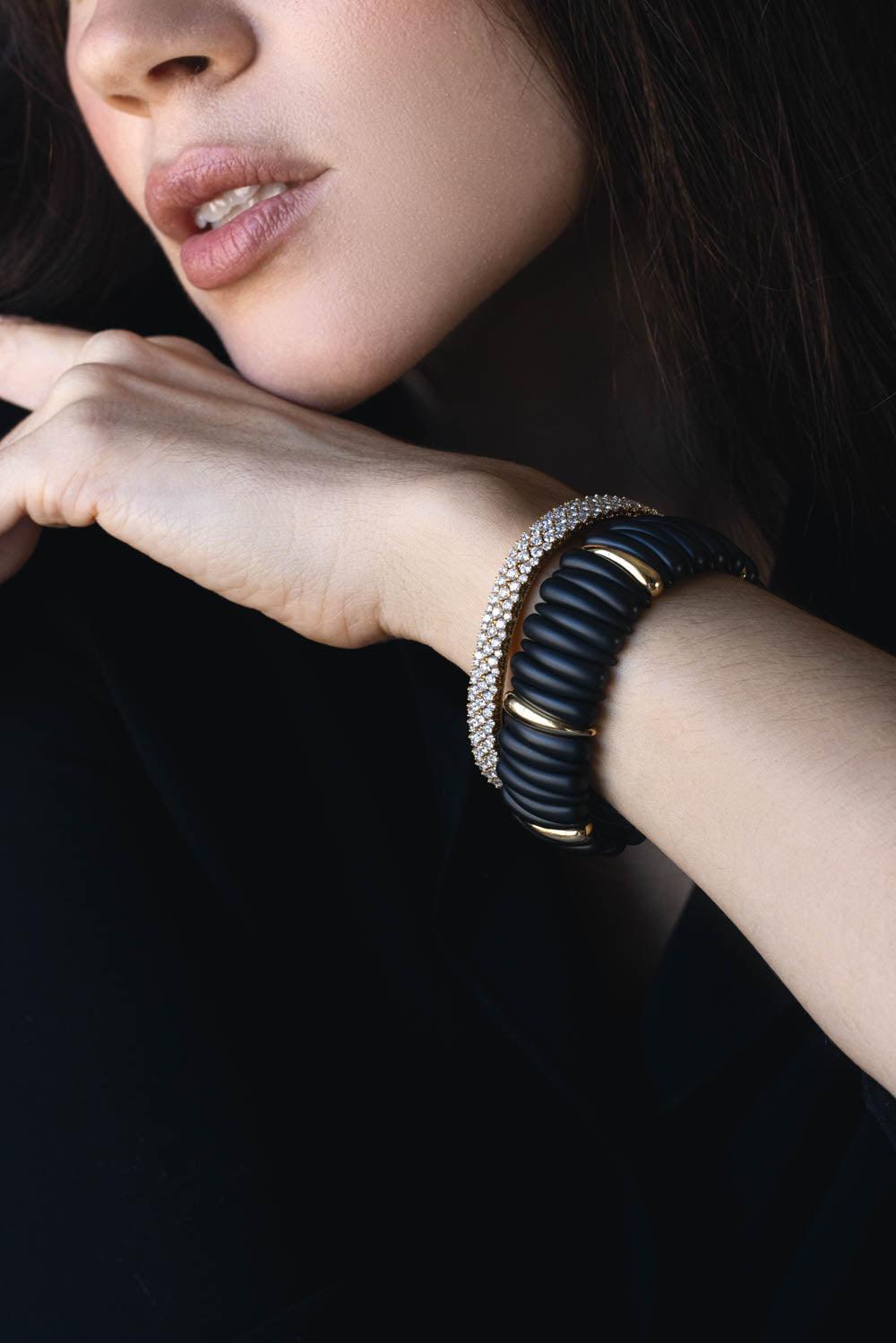 Matte Black Gold Station Artiglio Stretch Bracelet-YELLOW GOLD-JEWELRYFINE JEWELBRACELET O-ROBERTO DEMEGLIO