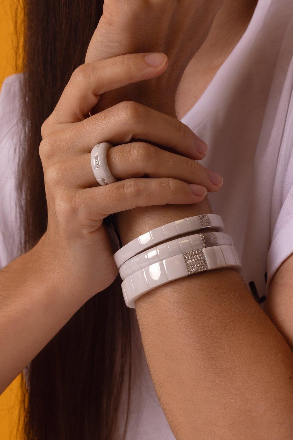 ROBERTO DEMEGLIO-Pura White Ceramic Stretch Ring-WHITE GOLD