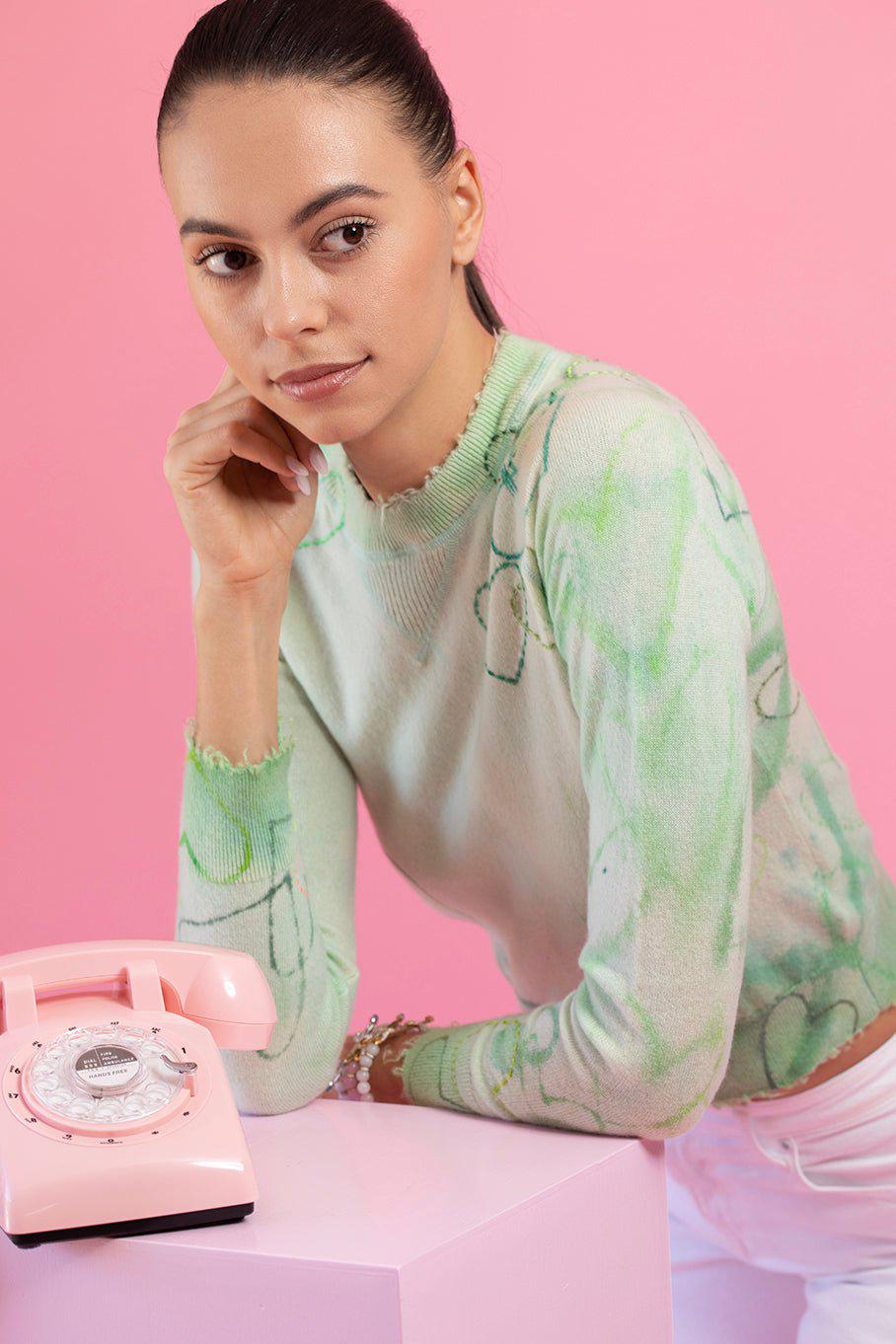 ROSEA COR-Heart Sleeve Crewneck - Green-