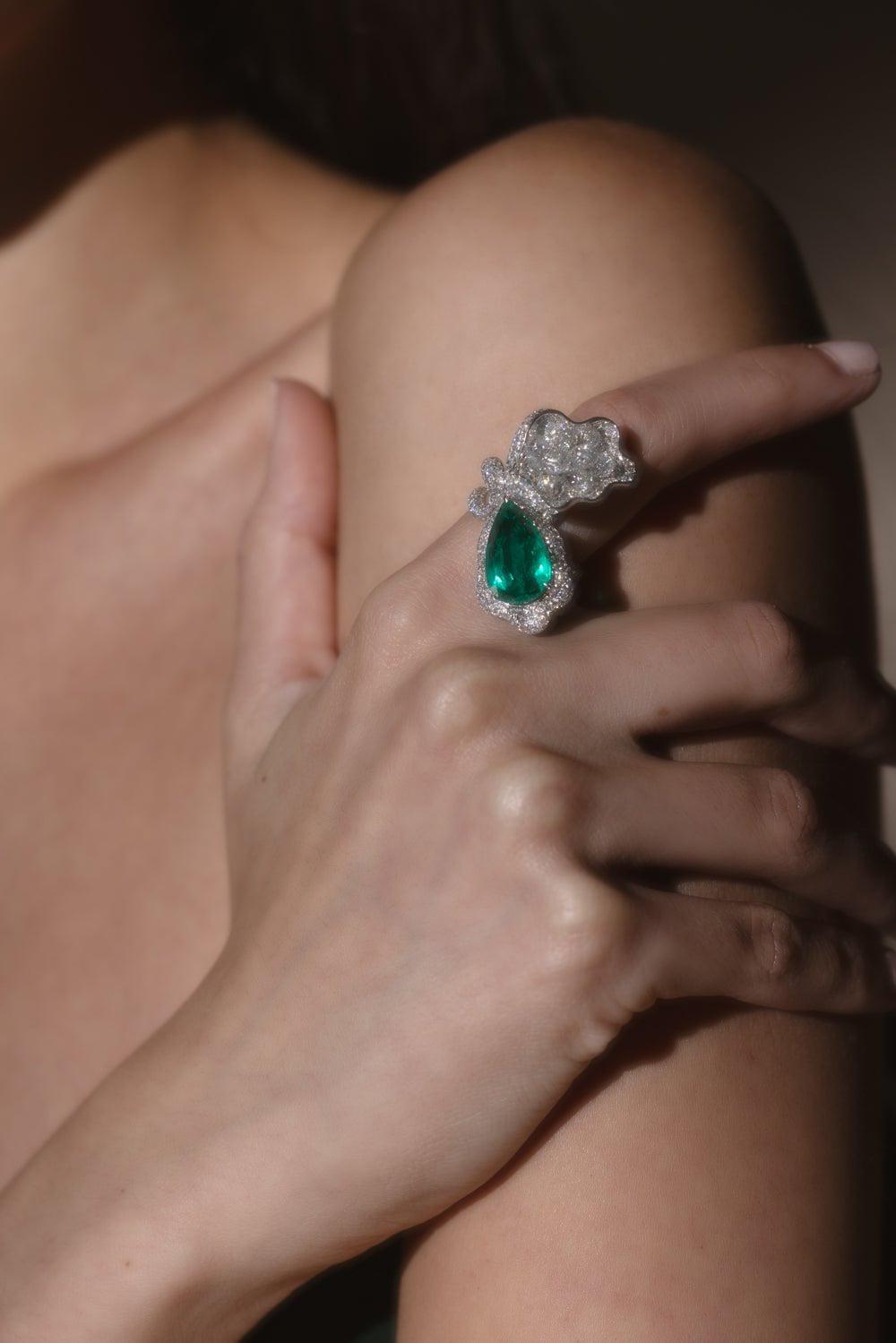 SABOO FINE JEWELS-Emerald Diamond Briolette Ring-WHITE GOLD