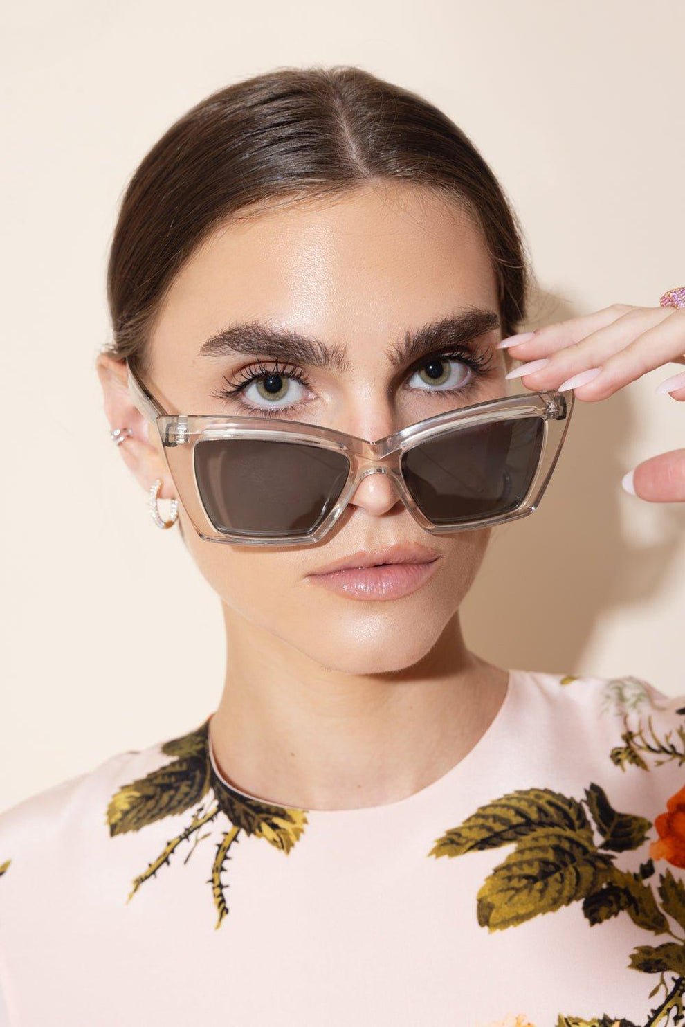 New Wave Cat Eye Sunglasses | SAINT LAURENT – Marissa  display picture 3