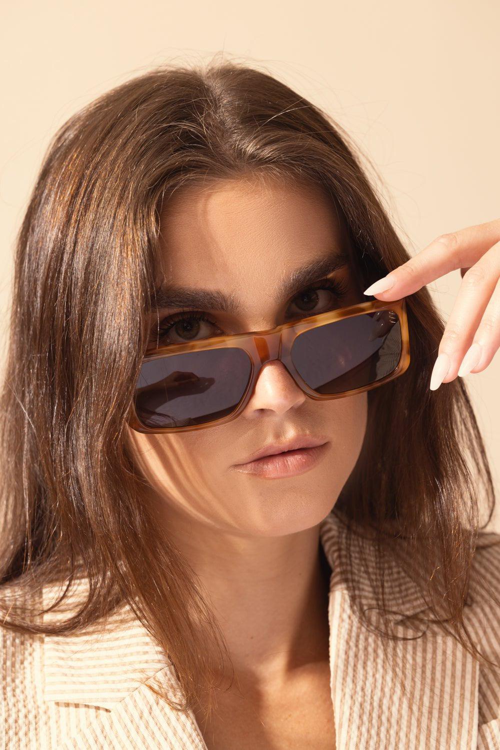 Saint laurent square sunglasses deals