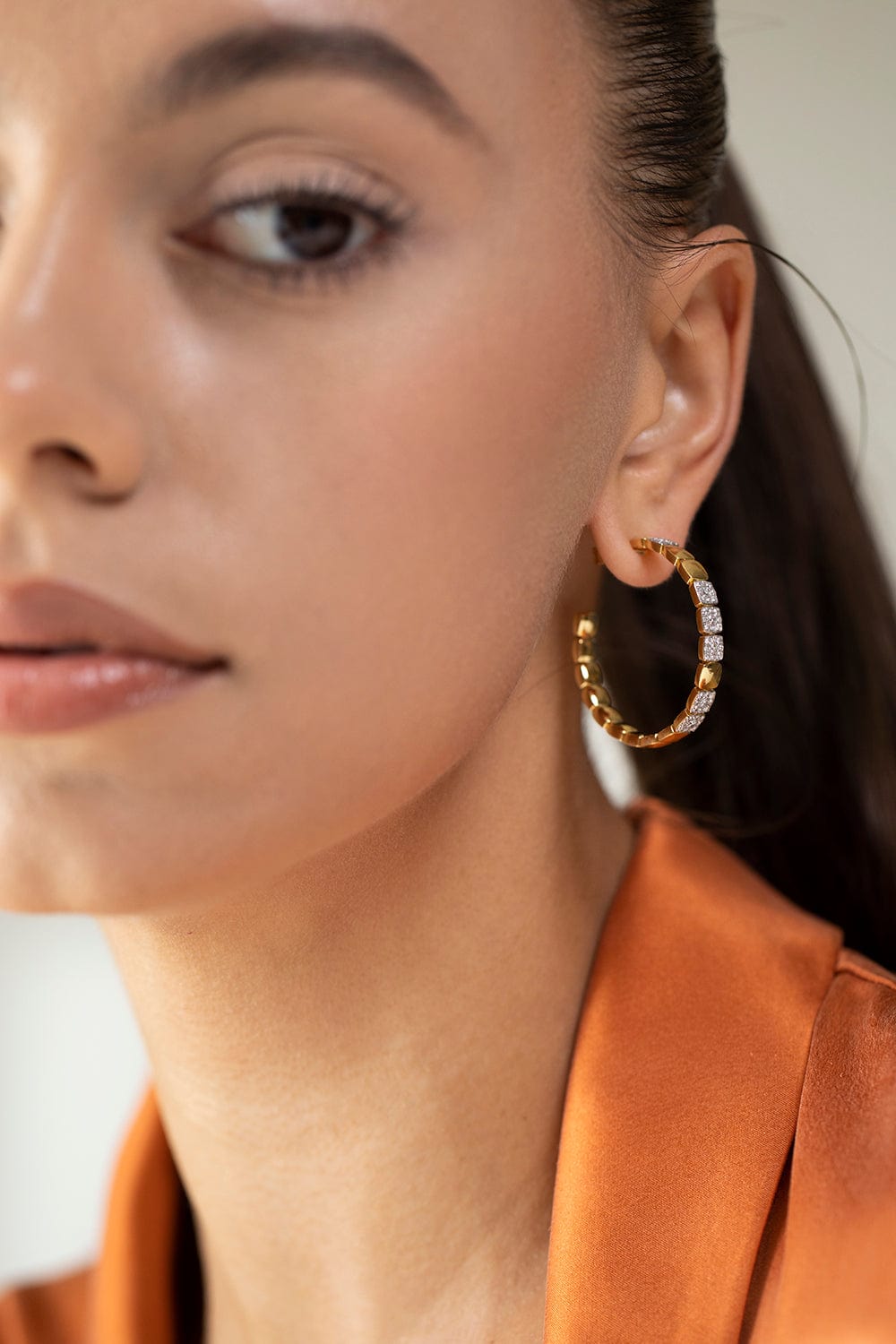 SARA WEINSTOCK-Adira Illusion Cluster Beaded Huggies-YELLOW GOLD