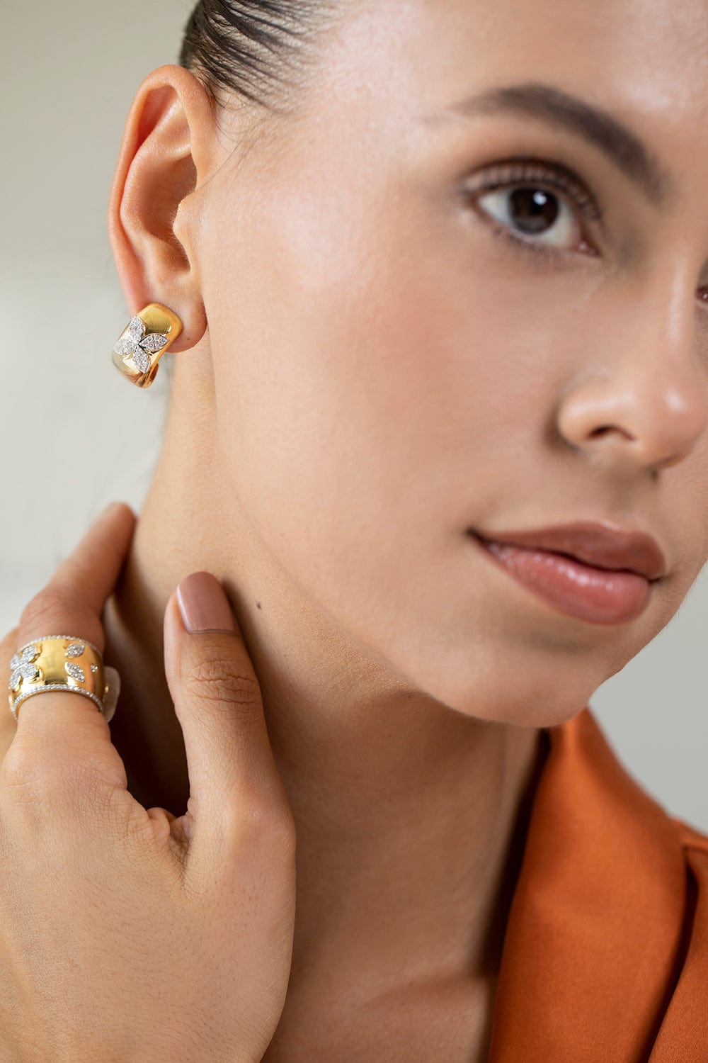 SARA WEINSTOCK-Lierre Petite Marquise Hoop Earrings-YELLOW GOLD