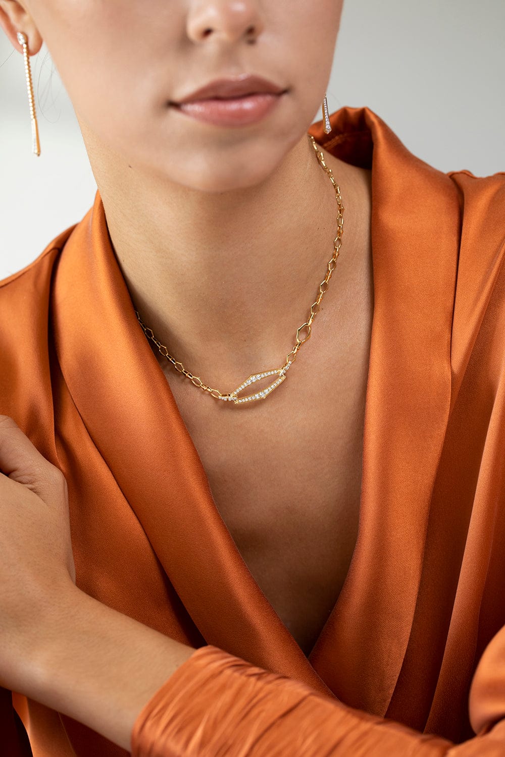 SARA WEINSTOCK-Lucia Diamond Outline Chain Necklace-YELLOW GOLD
